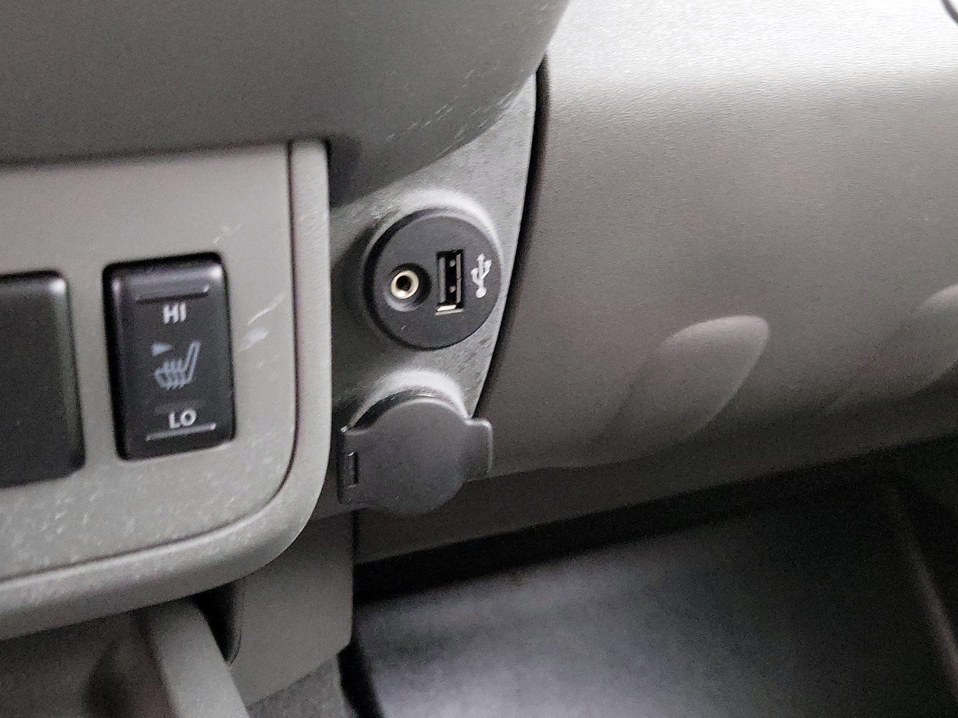 Thumbnail: 2021 Nissan Frontier - 18