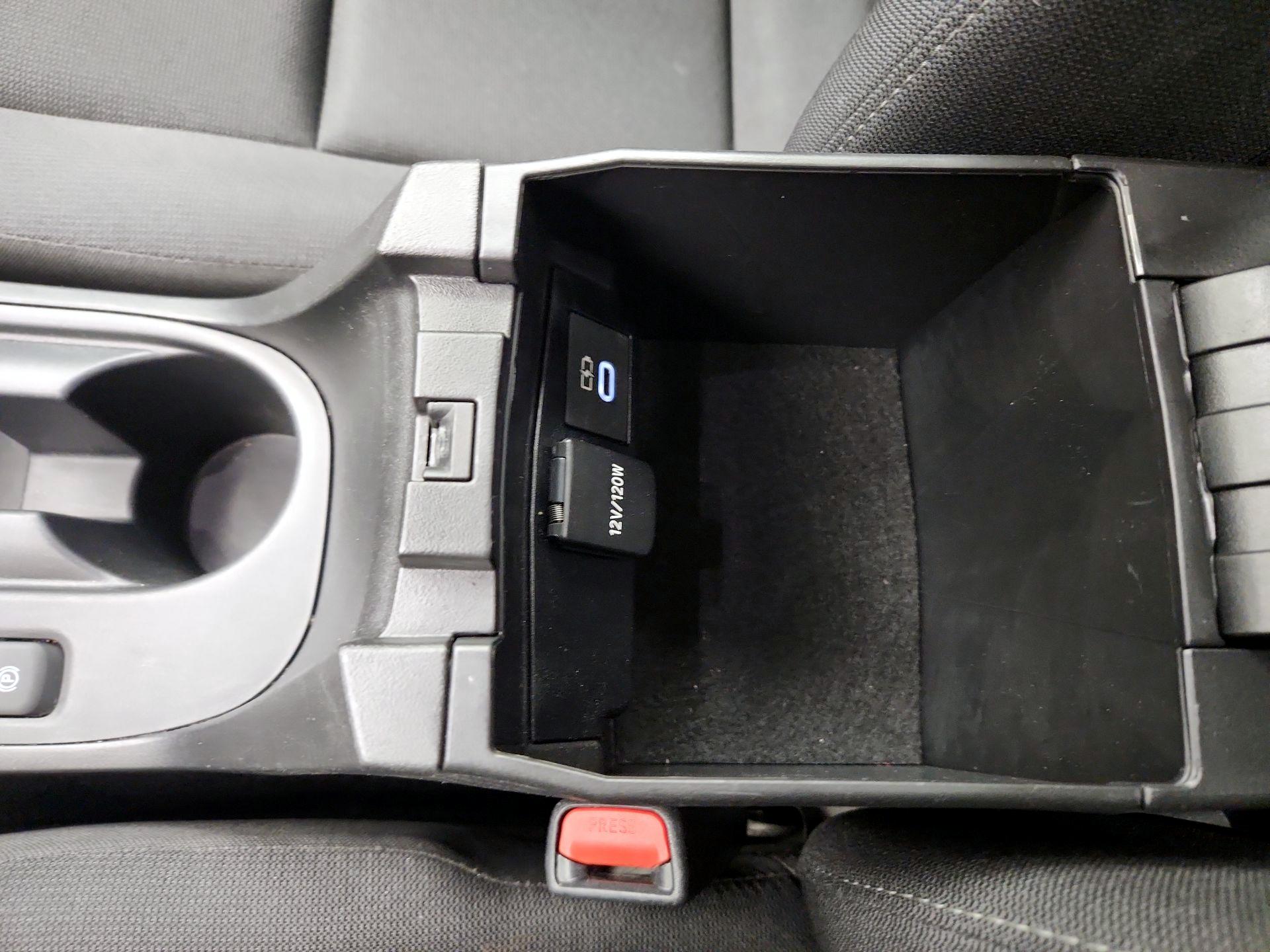 Thumbnail: 2025 Toyota Corolla - 19