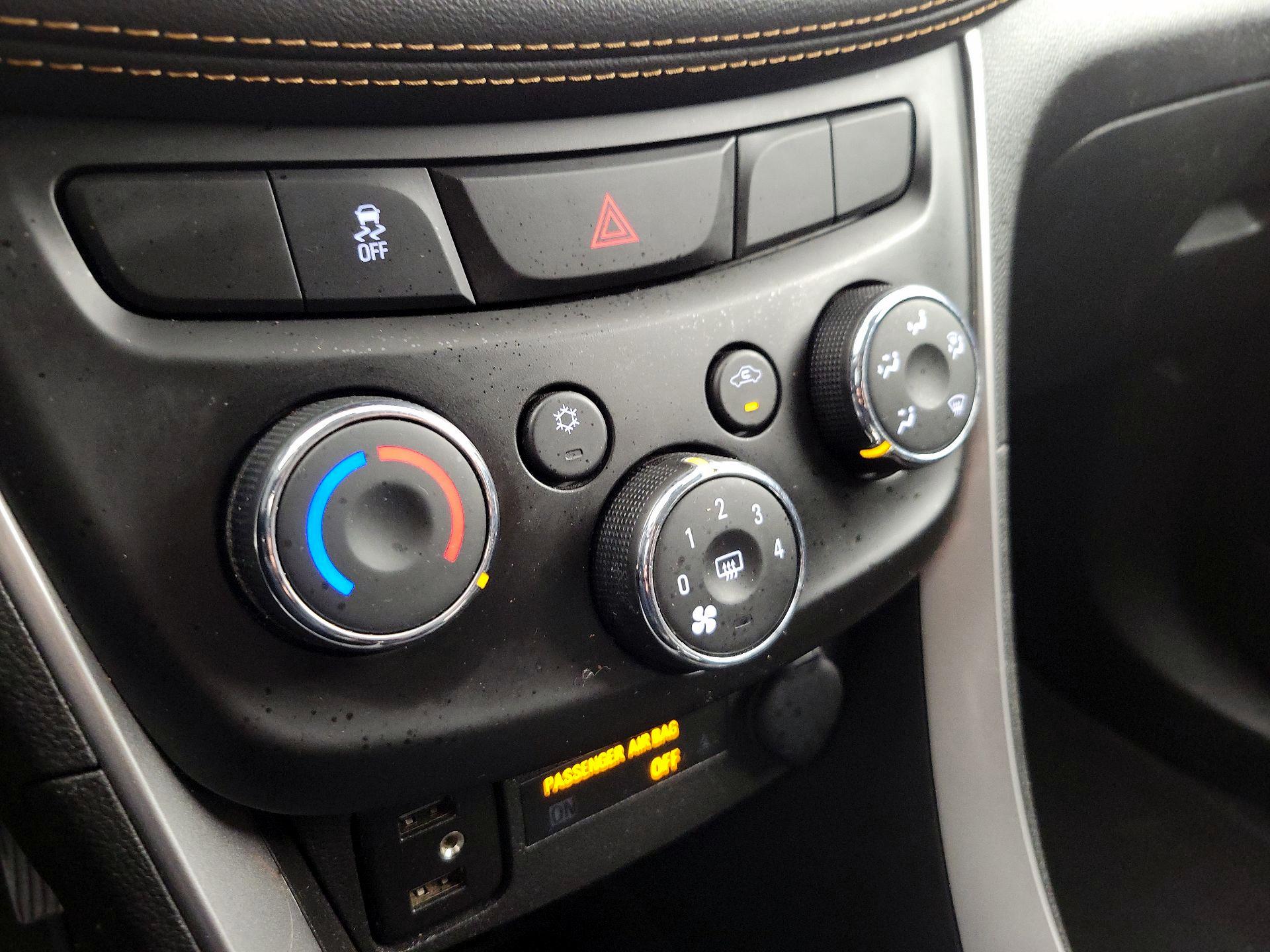 Thumbnail: 2020 Chevrolet Trax - 16