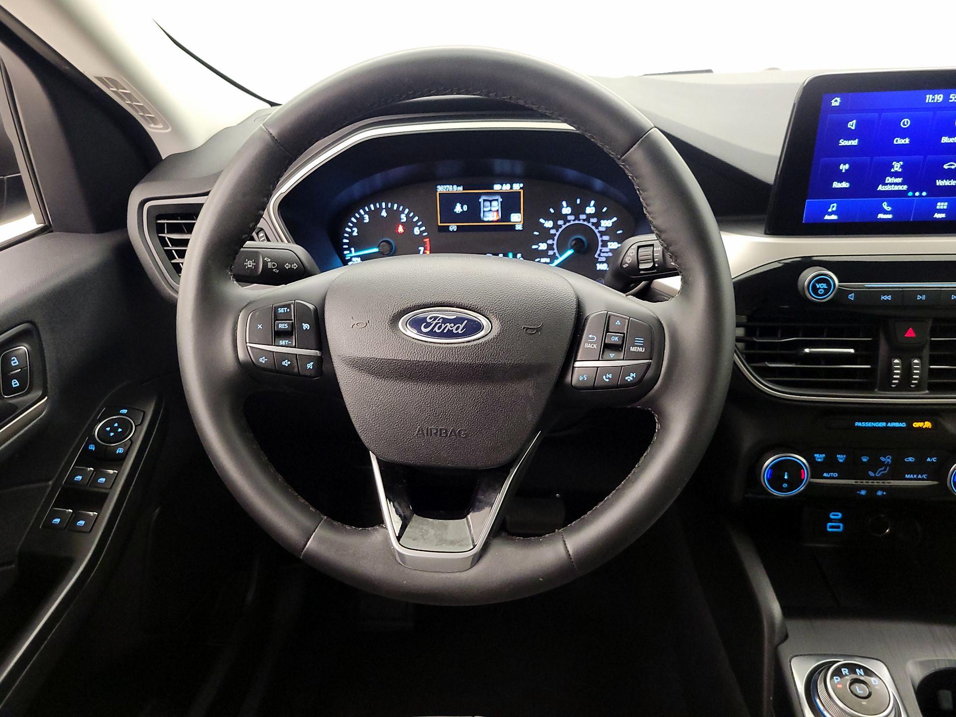 Thumbnail: 2022 Ford Escape - 10