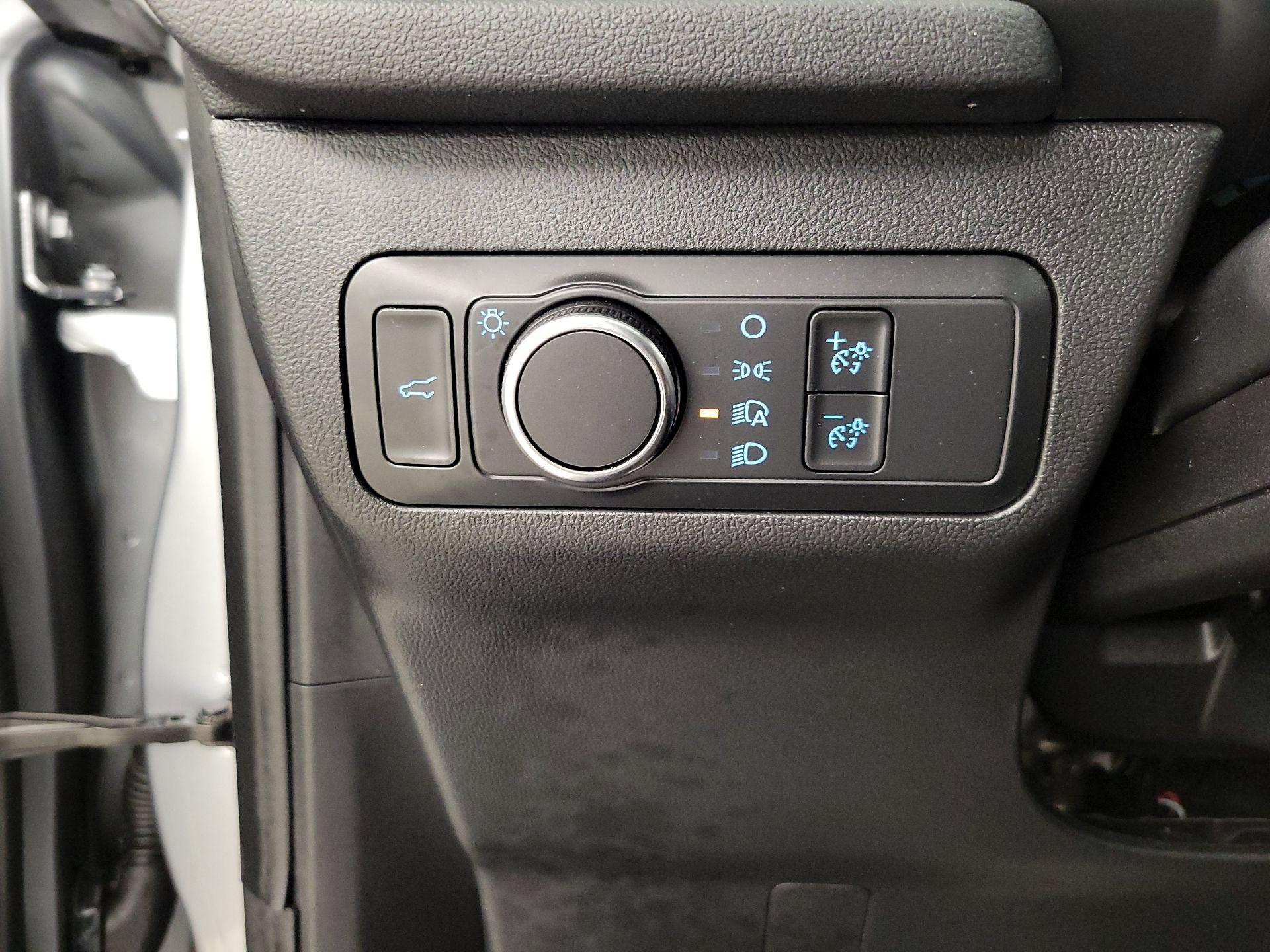 Thumbnail: 2022 Ford Escape - 13