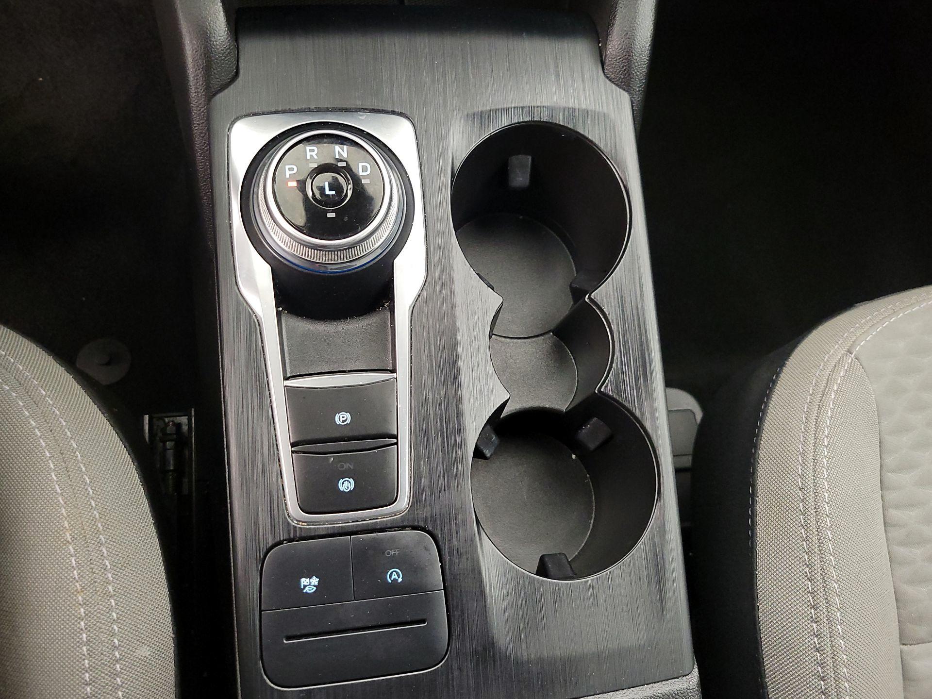 Thumbnail: 2022 Ford Escape - 17