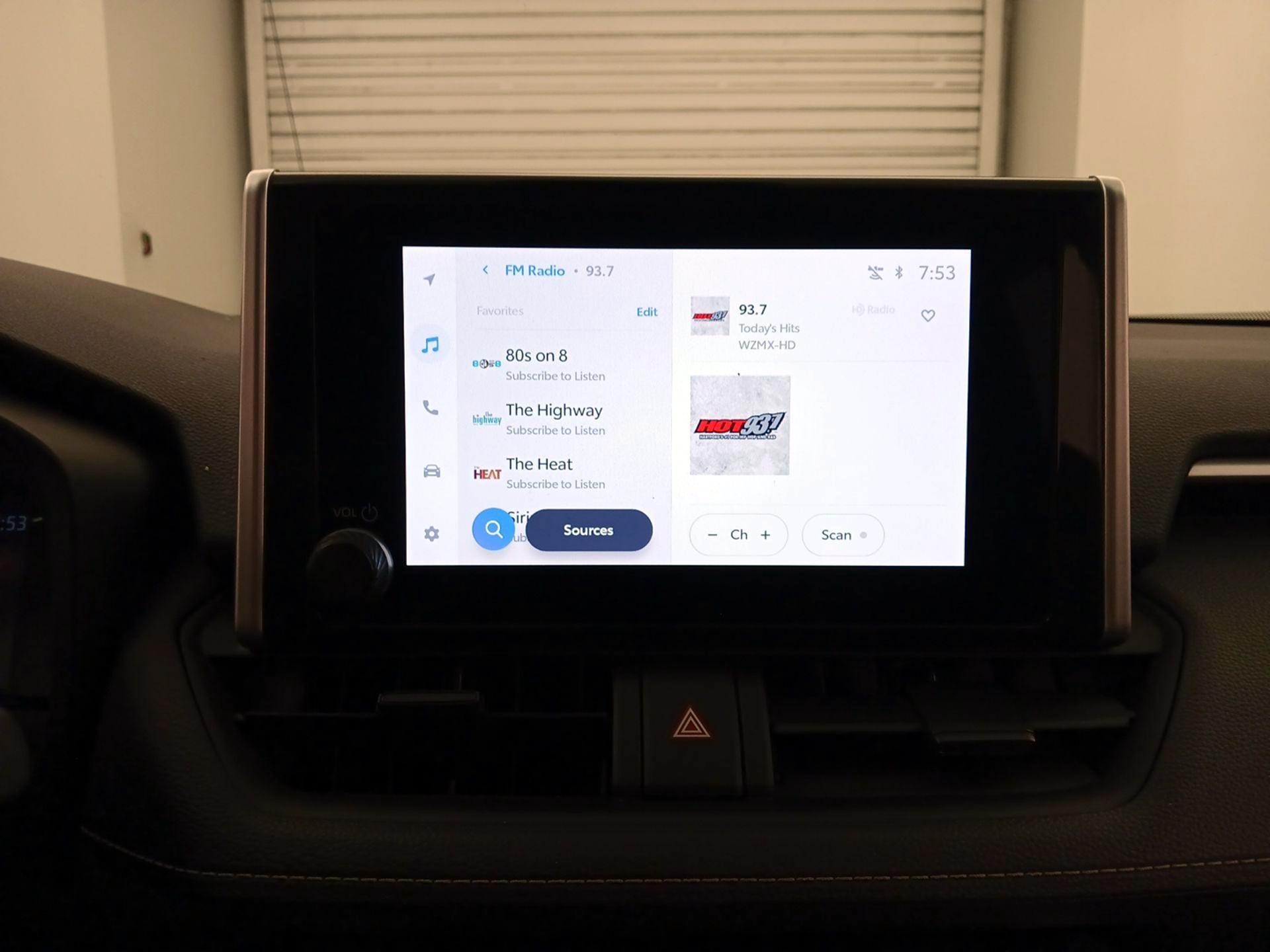 Thumbnail: 2024 Toyota RAV4 - 15