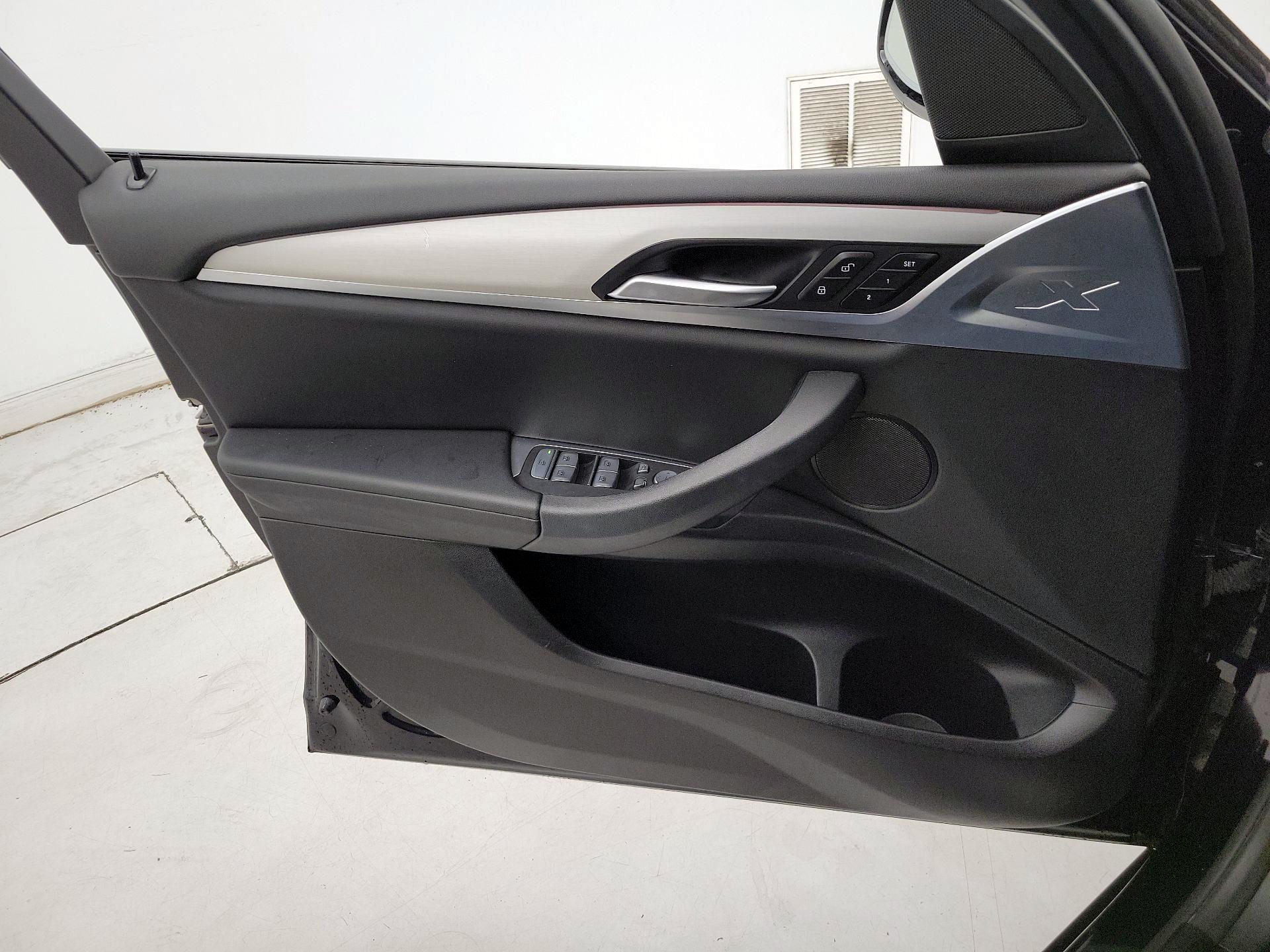 Thumbnail: 2022 BMW X3 - 12