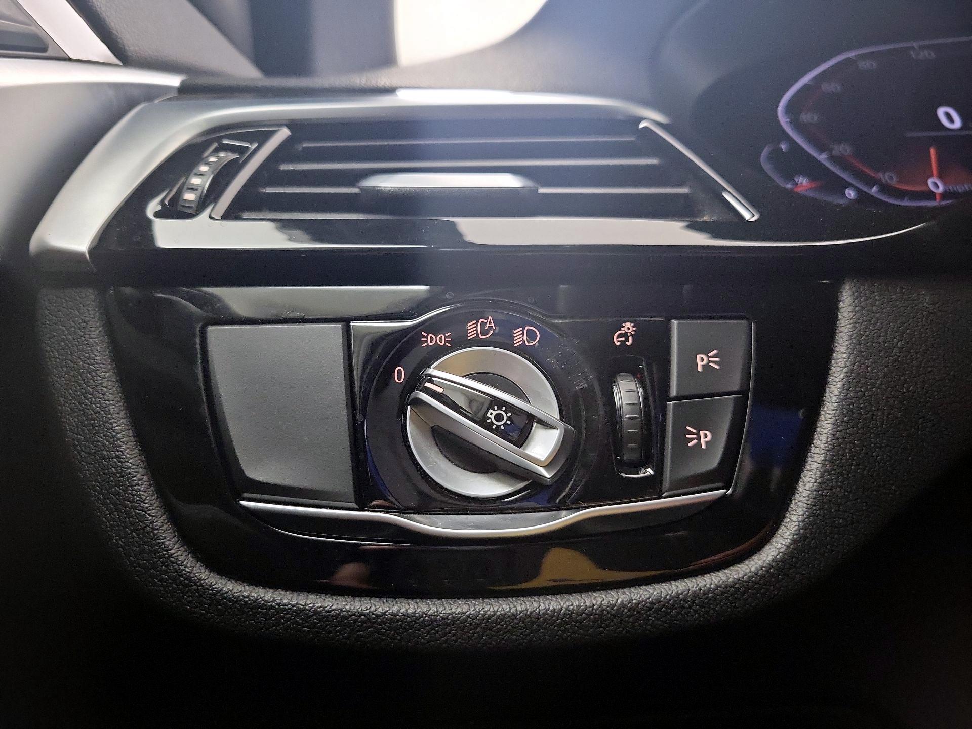 Thumbnail: 2023 BMW 5 Series - 13