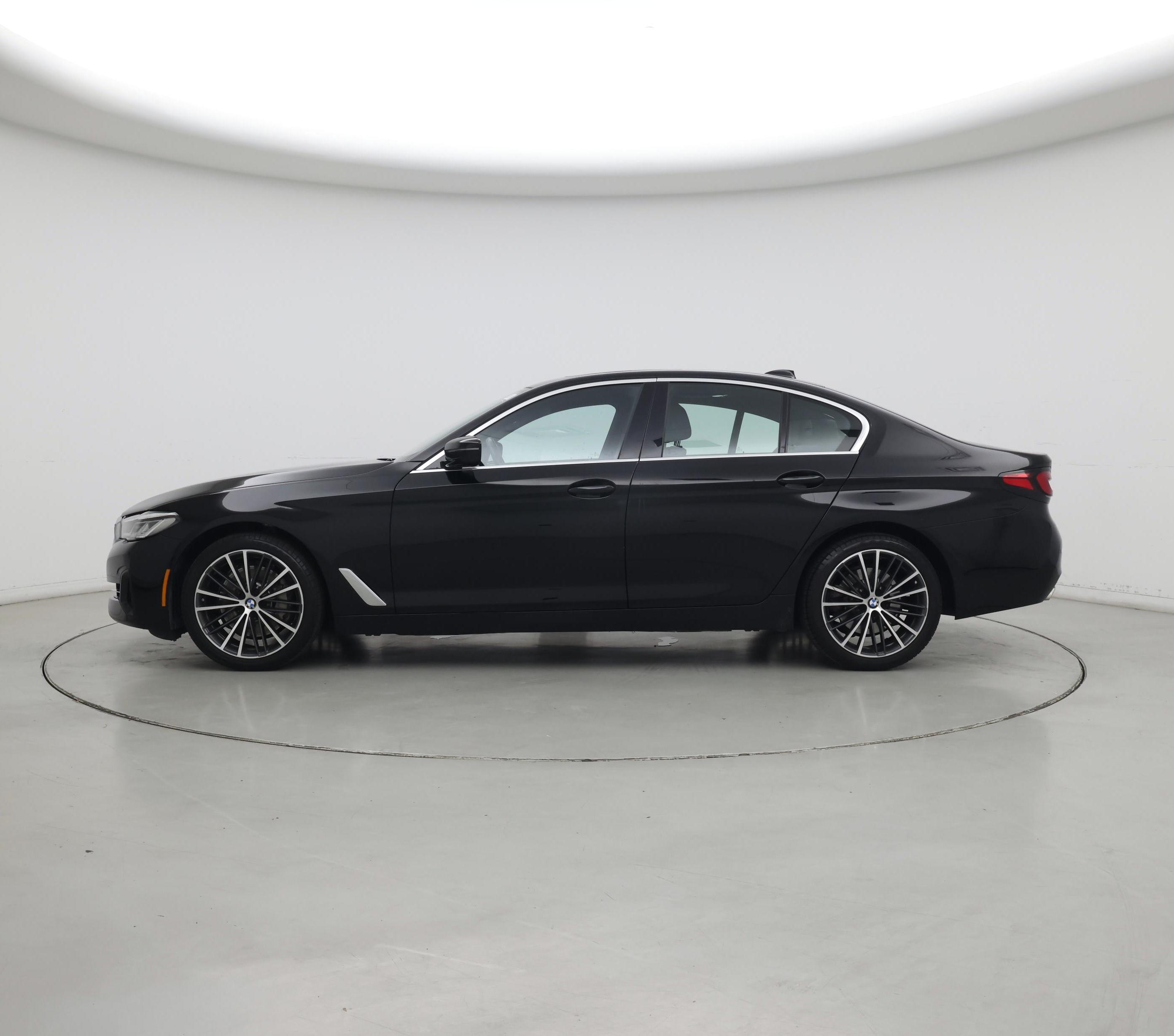 Thumbnail: 2023 BMW 5 Series - 3