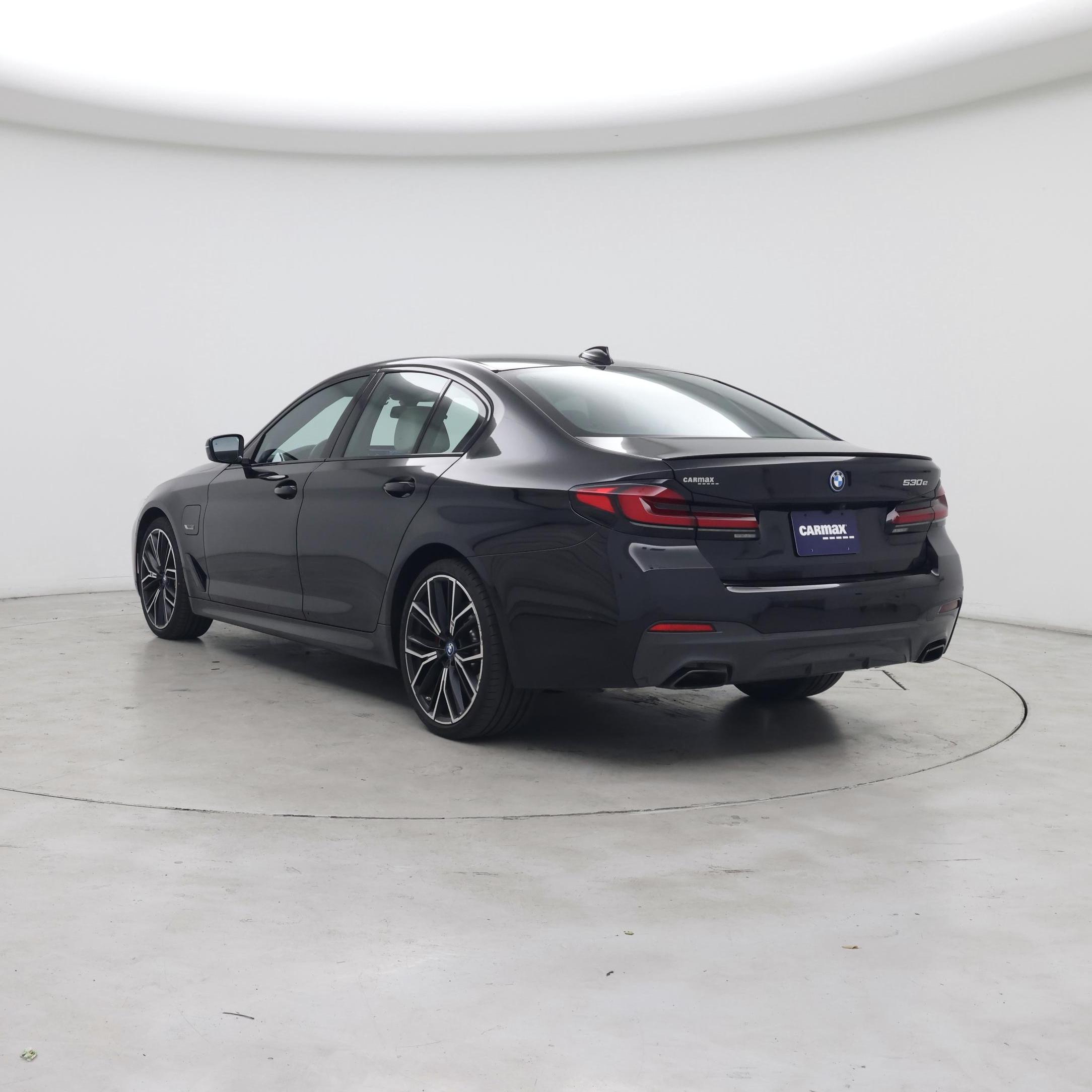 Thumbnail: 2023 BMW 5 Series - 2