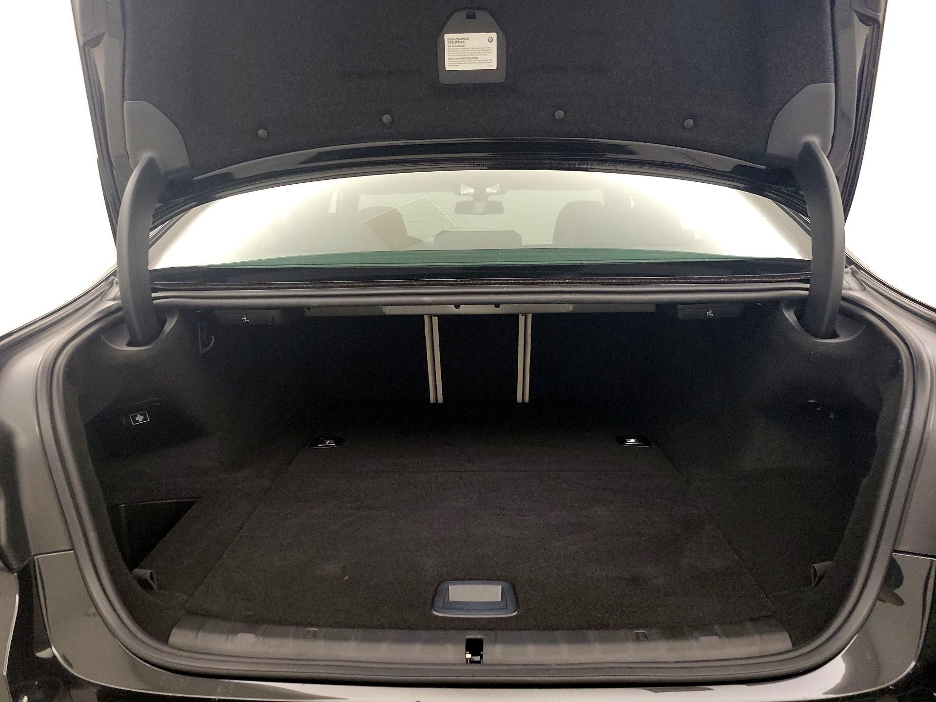 Thumbnail: 2023 BMW 5 Series - 20