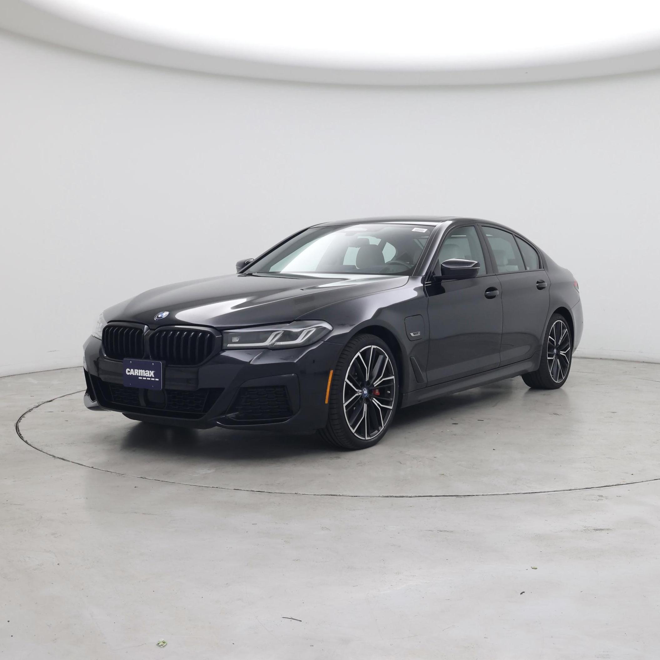 Thumbnail: 2023 BMW 5 Series - 4