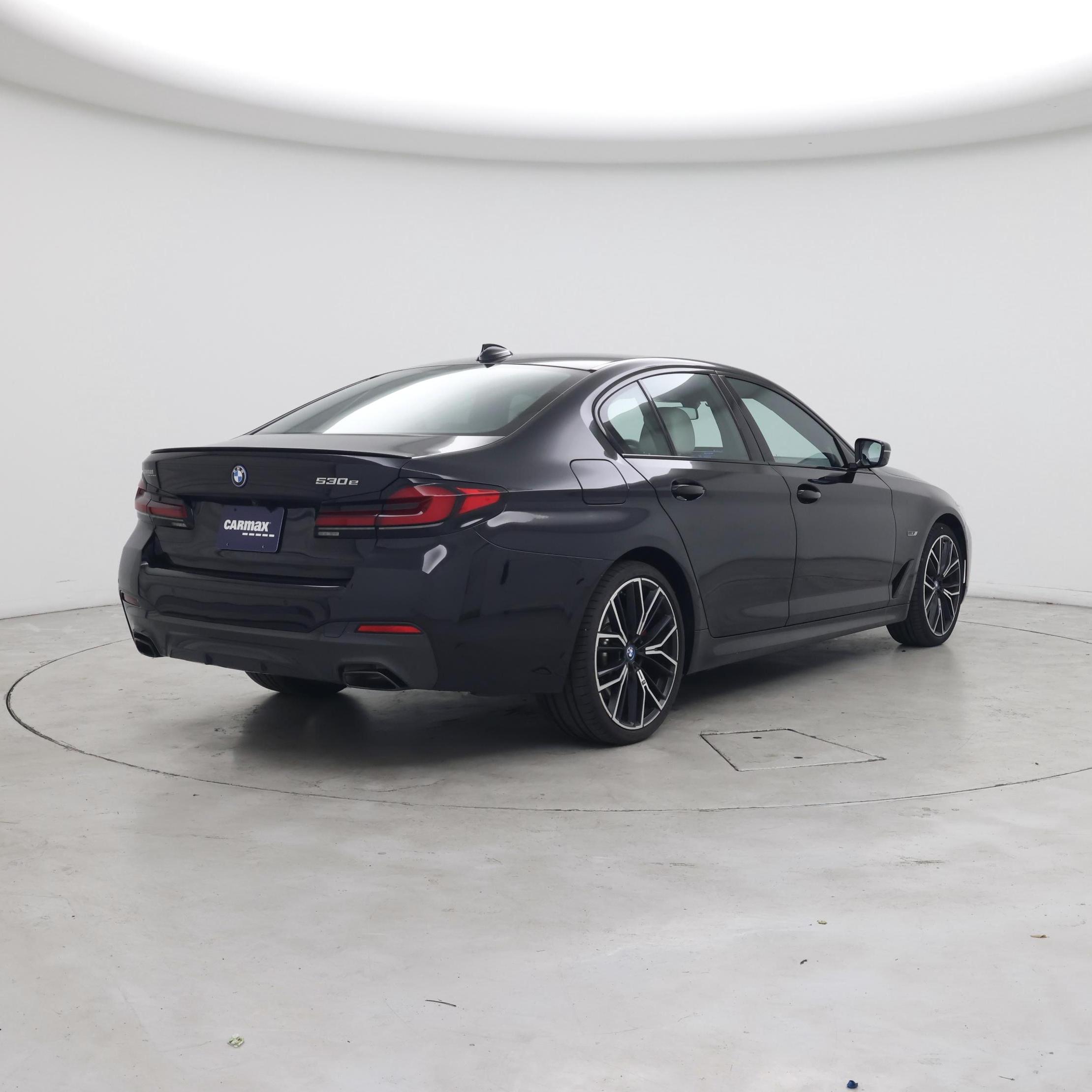 Thumbnail: 2023 BMW 5 Series - 8