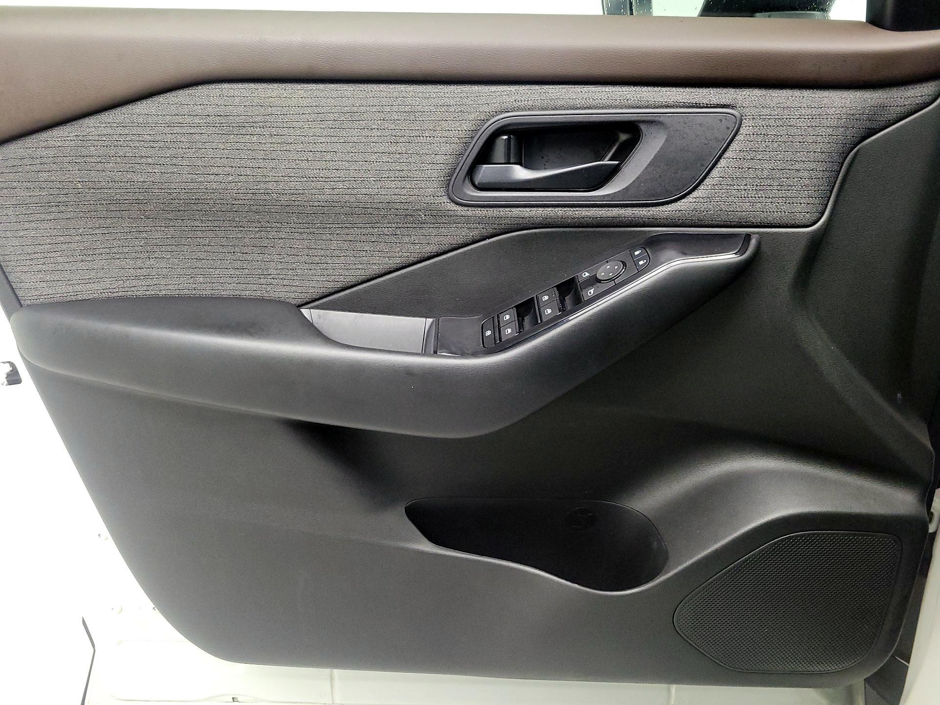 Thumbnail: 2023 Nissan Rogue - 12