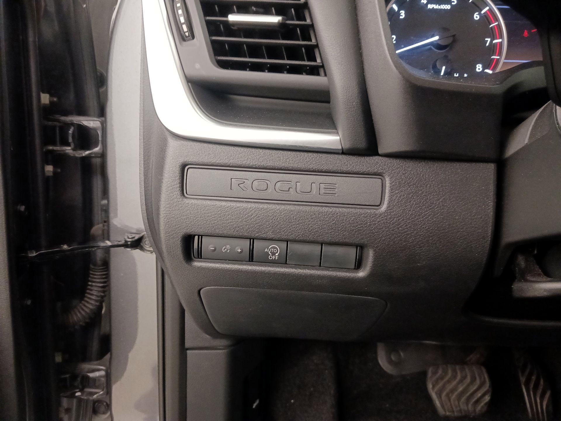 Thumbnail: 2023 Nissan Rogue - 13