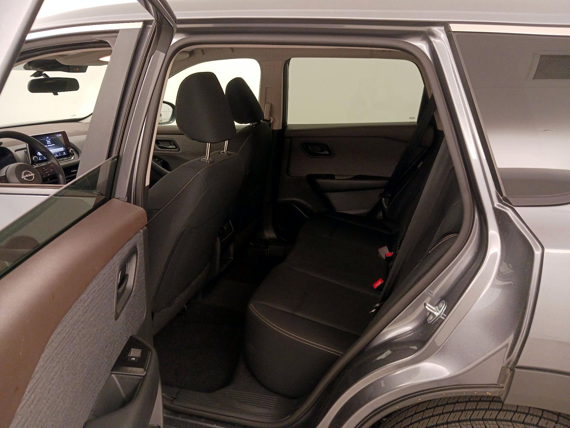 Thumbnail: 2023 Nissan Rogue - 19