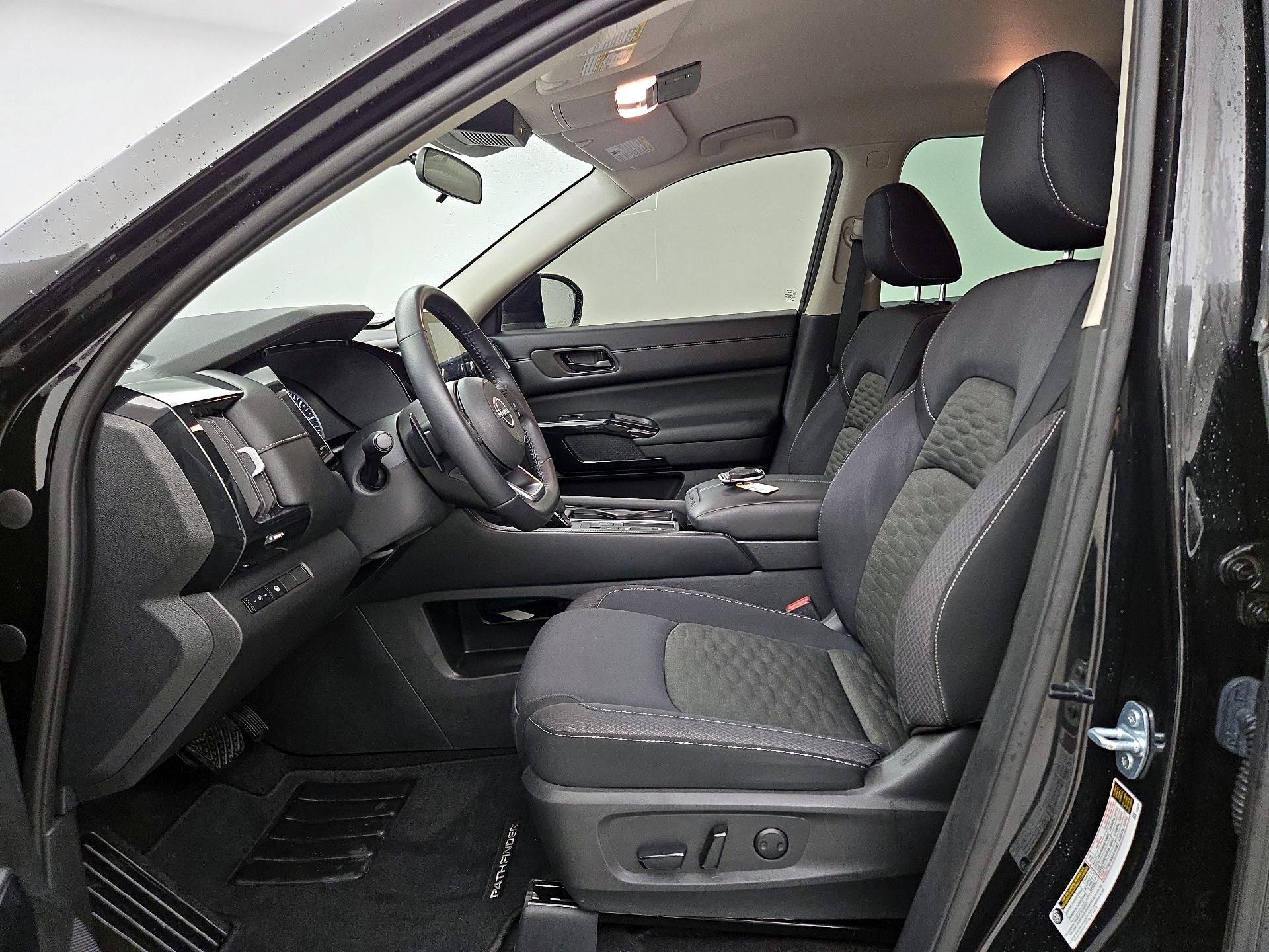 Thumbnail: 2024 Nissan Pathfinder - 11