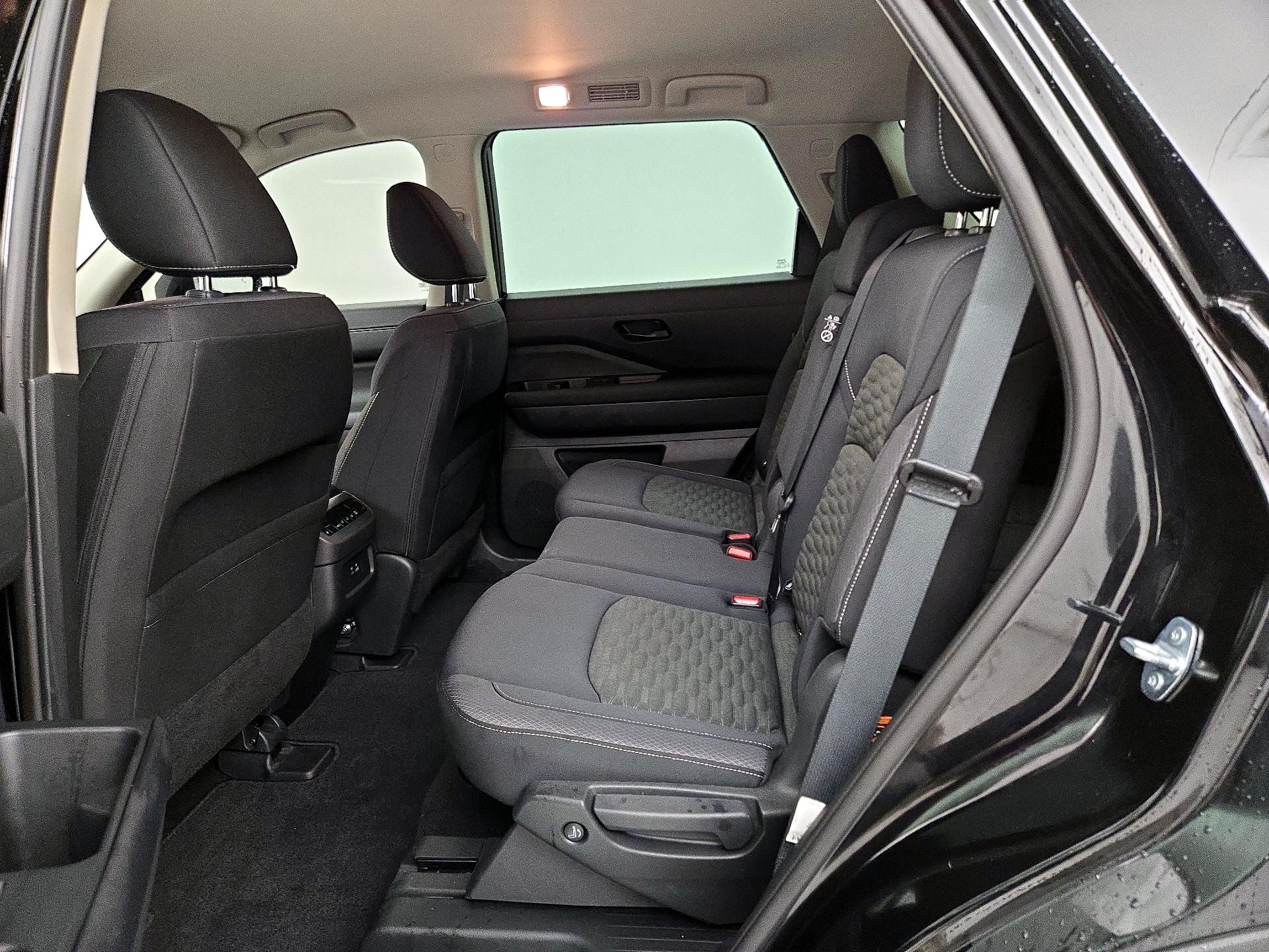 Thumbnail: 2024 Nissan Pathfinder - 19