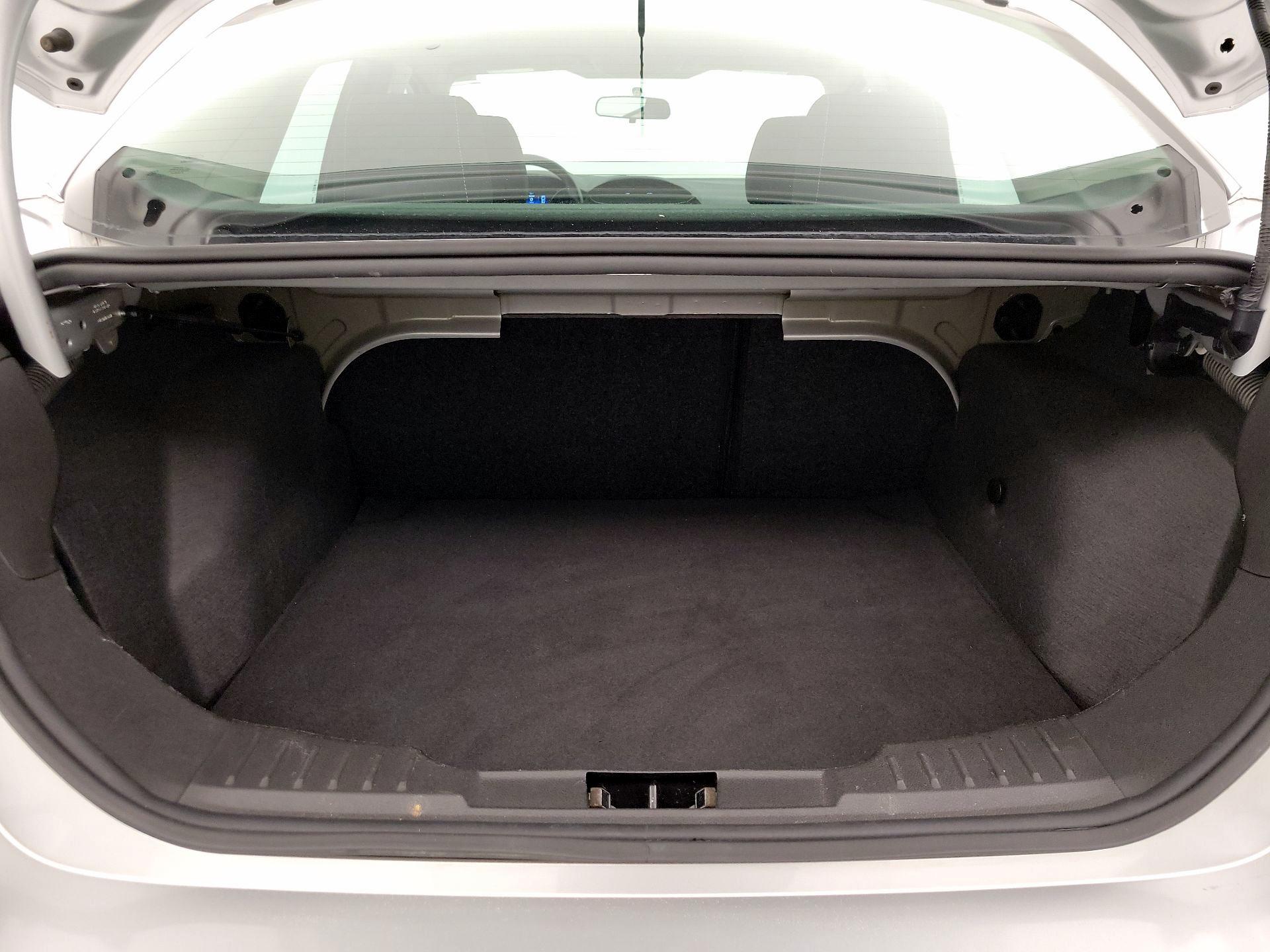 Thumbnail: 2018 Ford Focus - 20