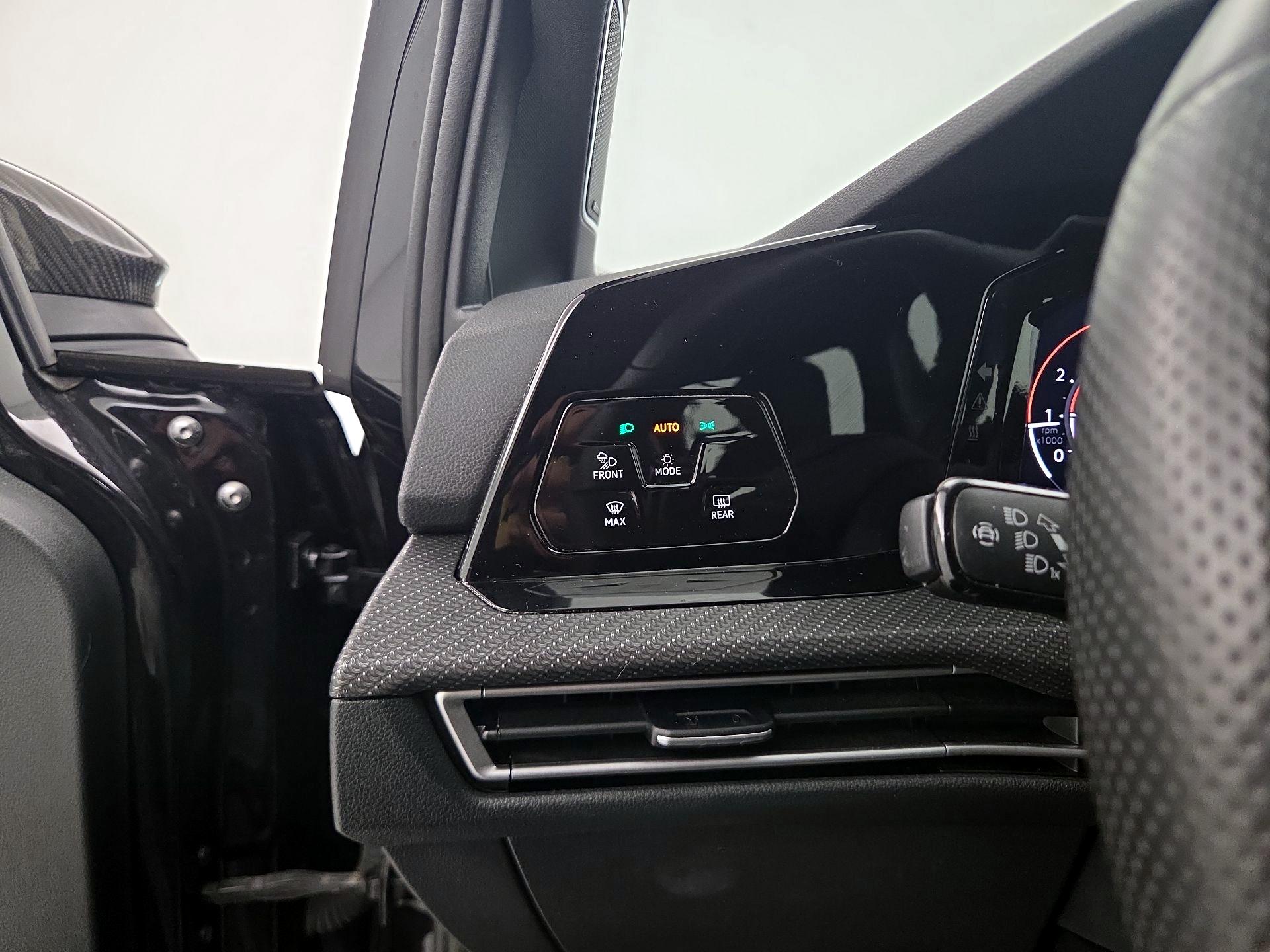 Thumbnail: 2024 Volkswagen Golf - 13