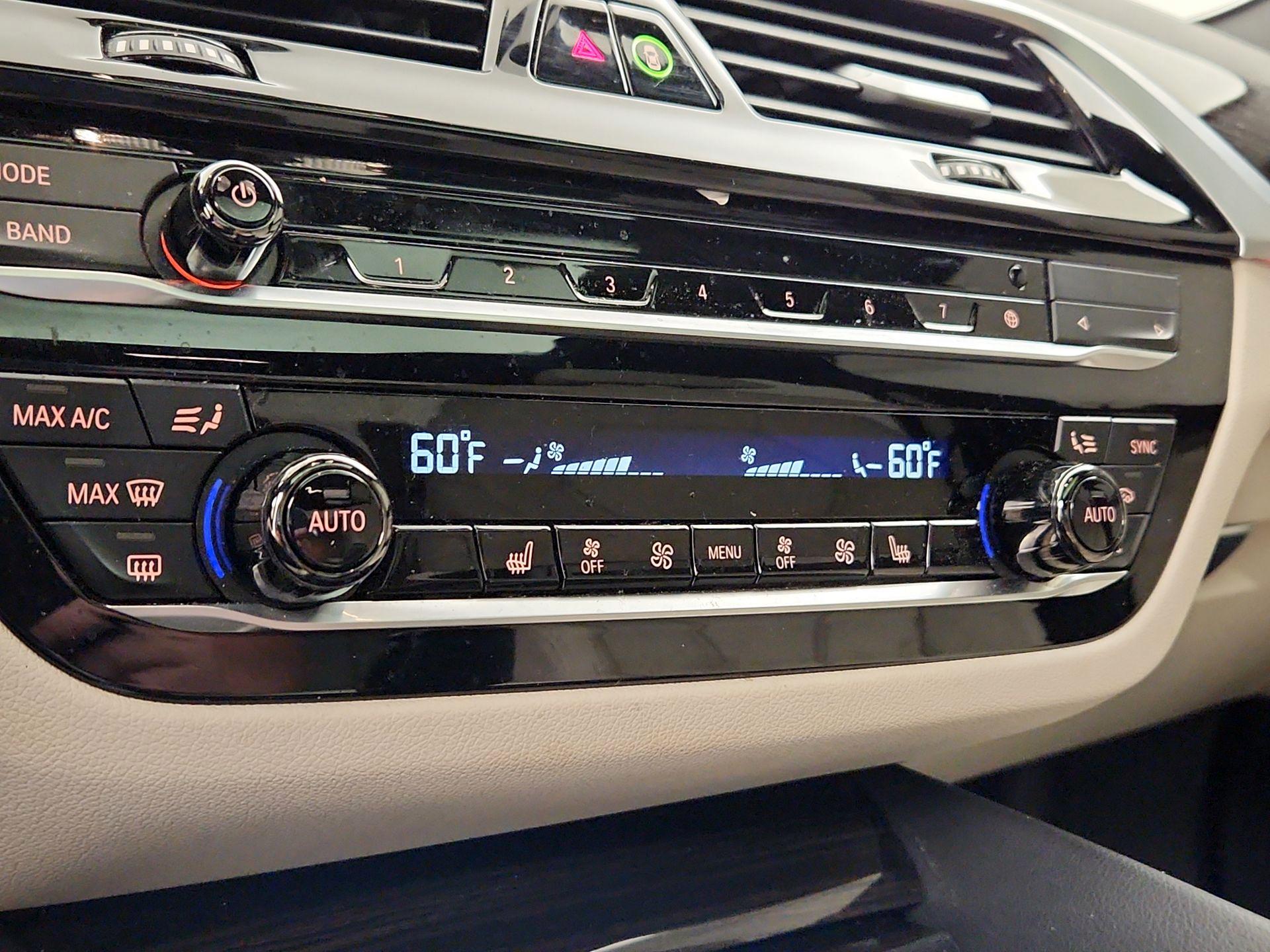 Thumbnail: 2023 BMW 5 Series - 15