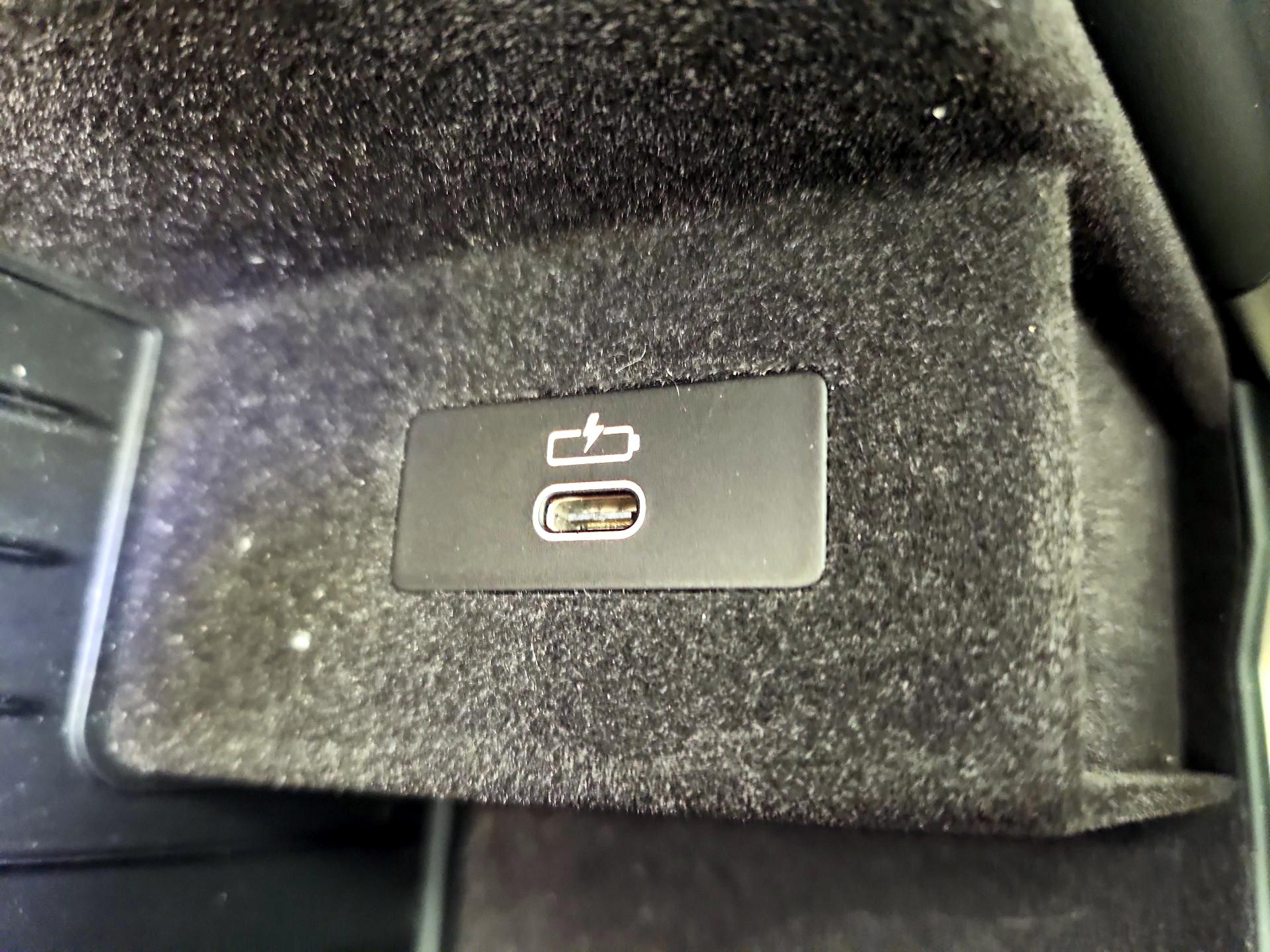 Thumbnail: 2023 BMW 5 Series - 17