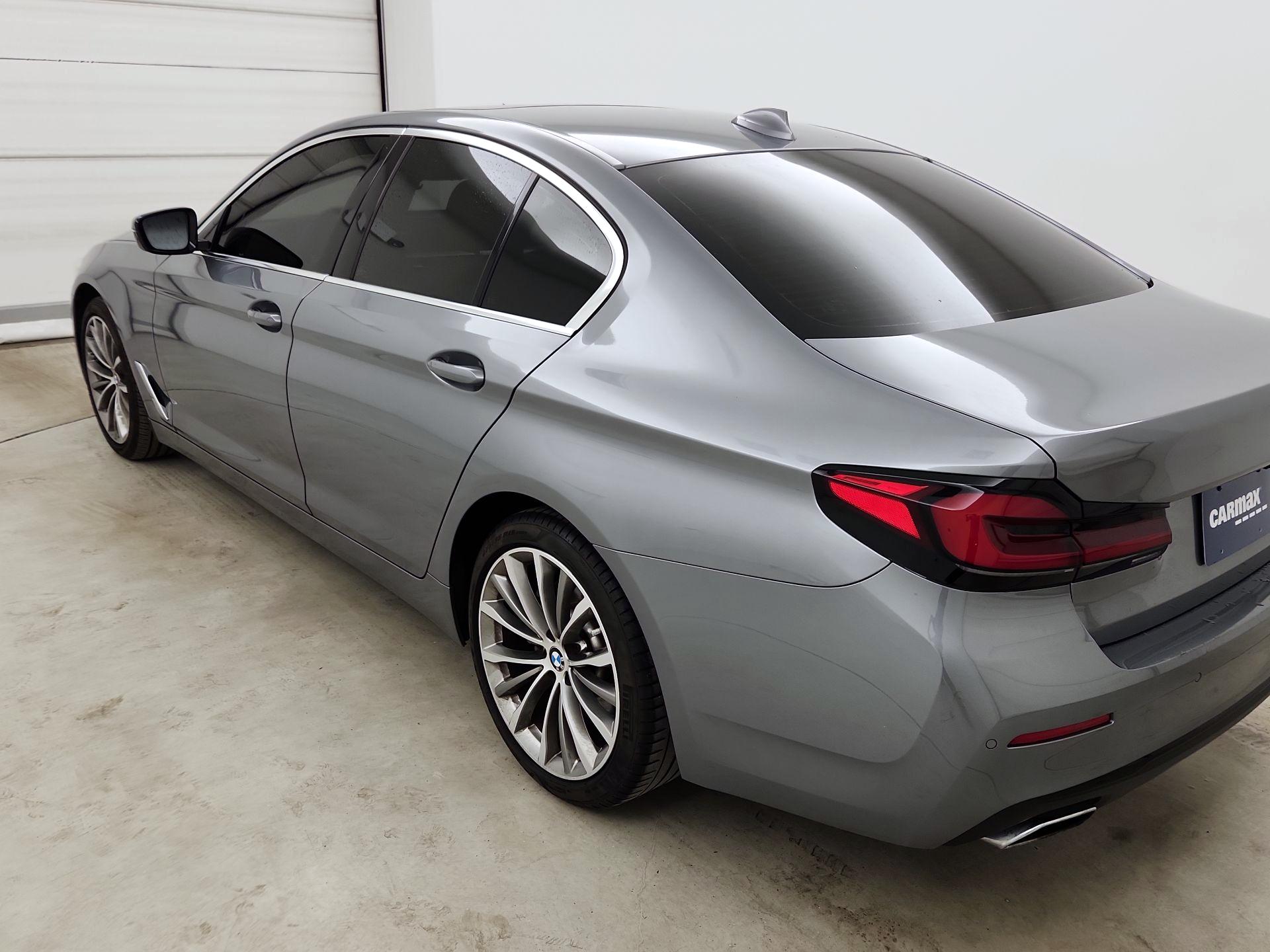 Thumbnail: 2023 BMW 5 Series - 7