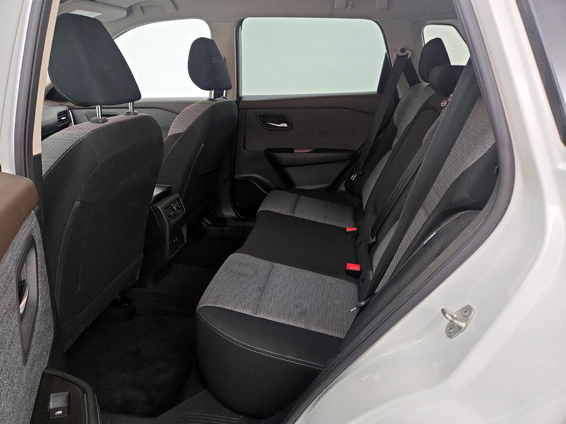 Thumbnail: 2023 Nissan Rogue - 20