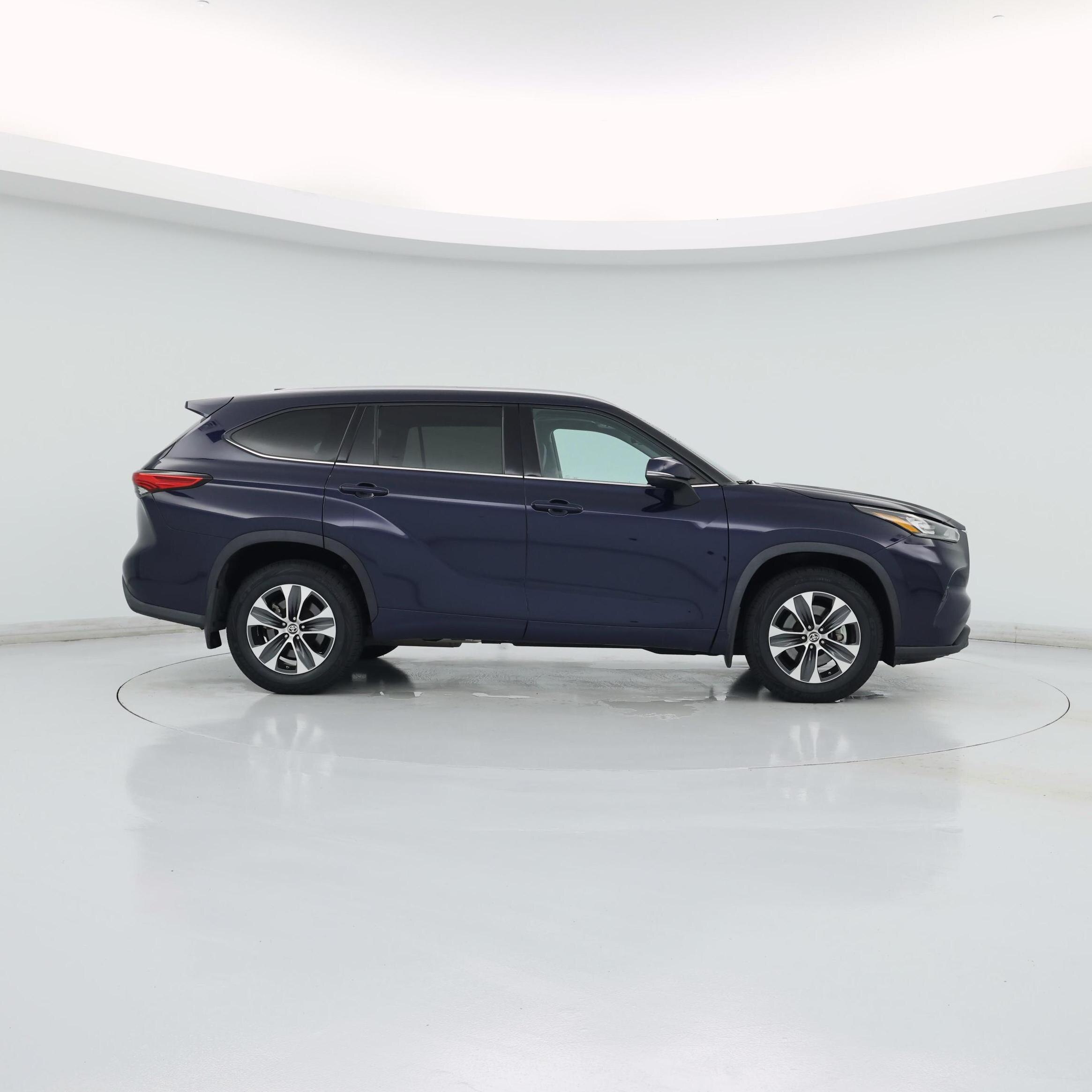 Thumbnail: 2020 Toyota Highlander - 7