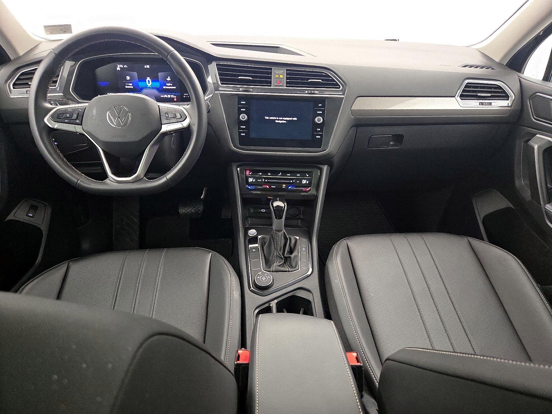 Thumbnail: 2024 Volkswagen Tiguan - 9