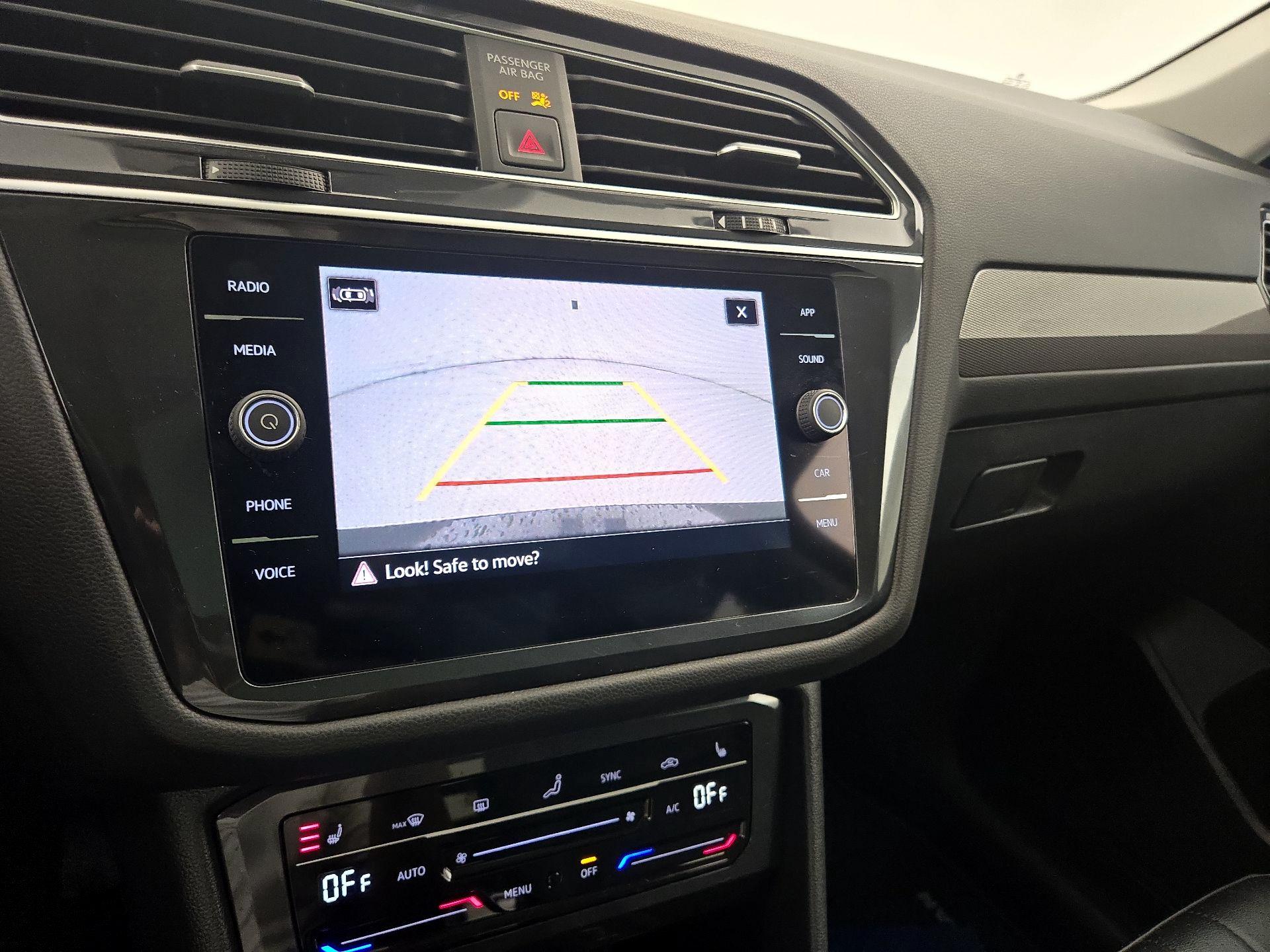 Thumbnail: 2024 Volkswagen Tiguan - 14