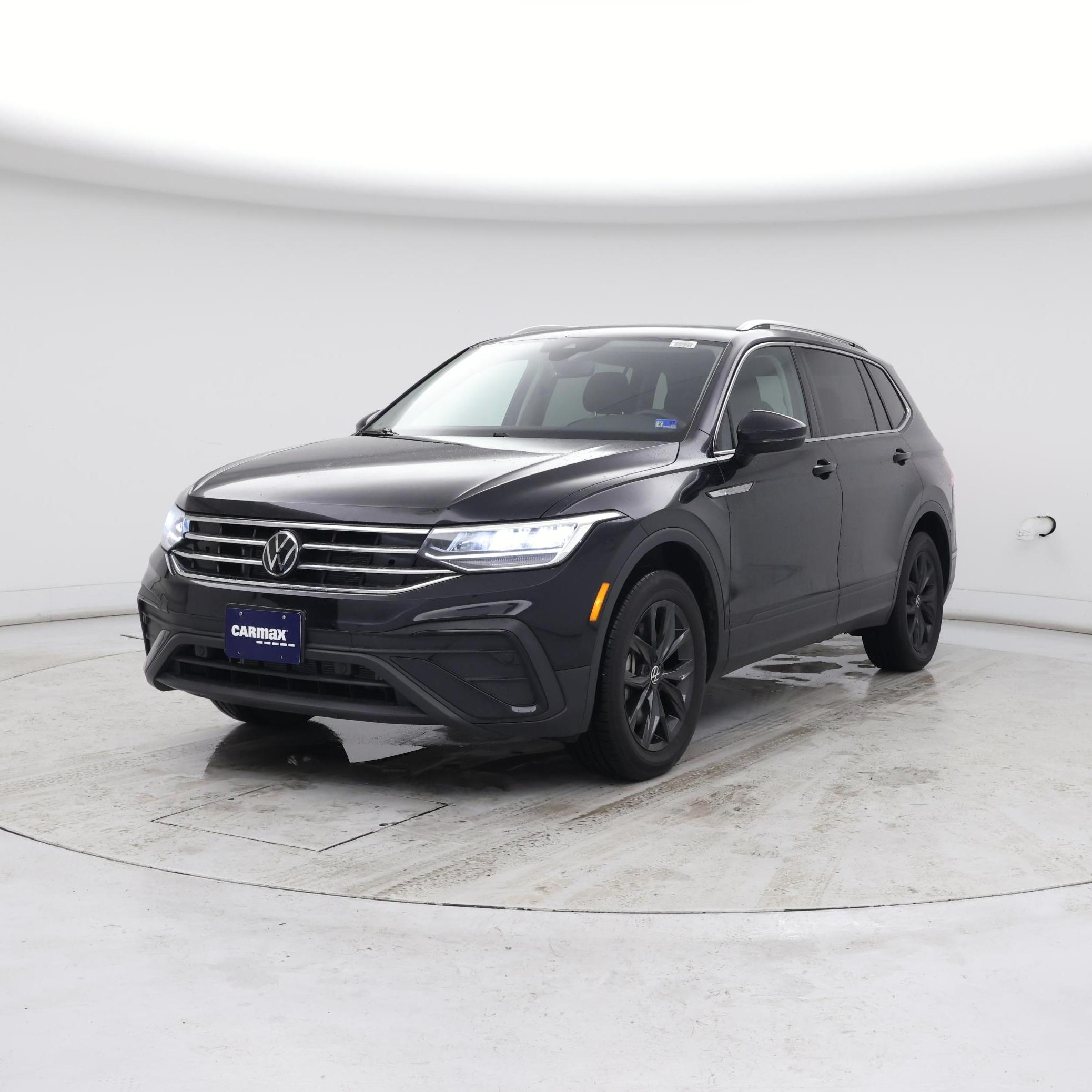 Thumbnail: 2024 Volkswagen Tiguan - 4