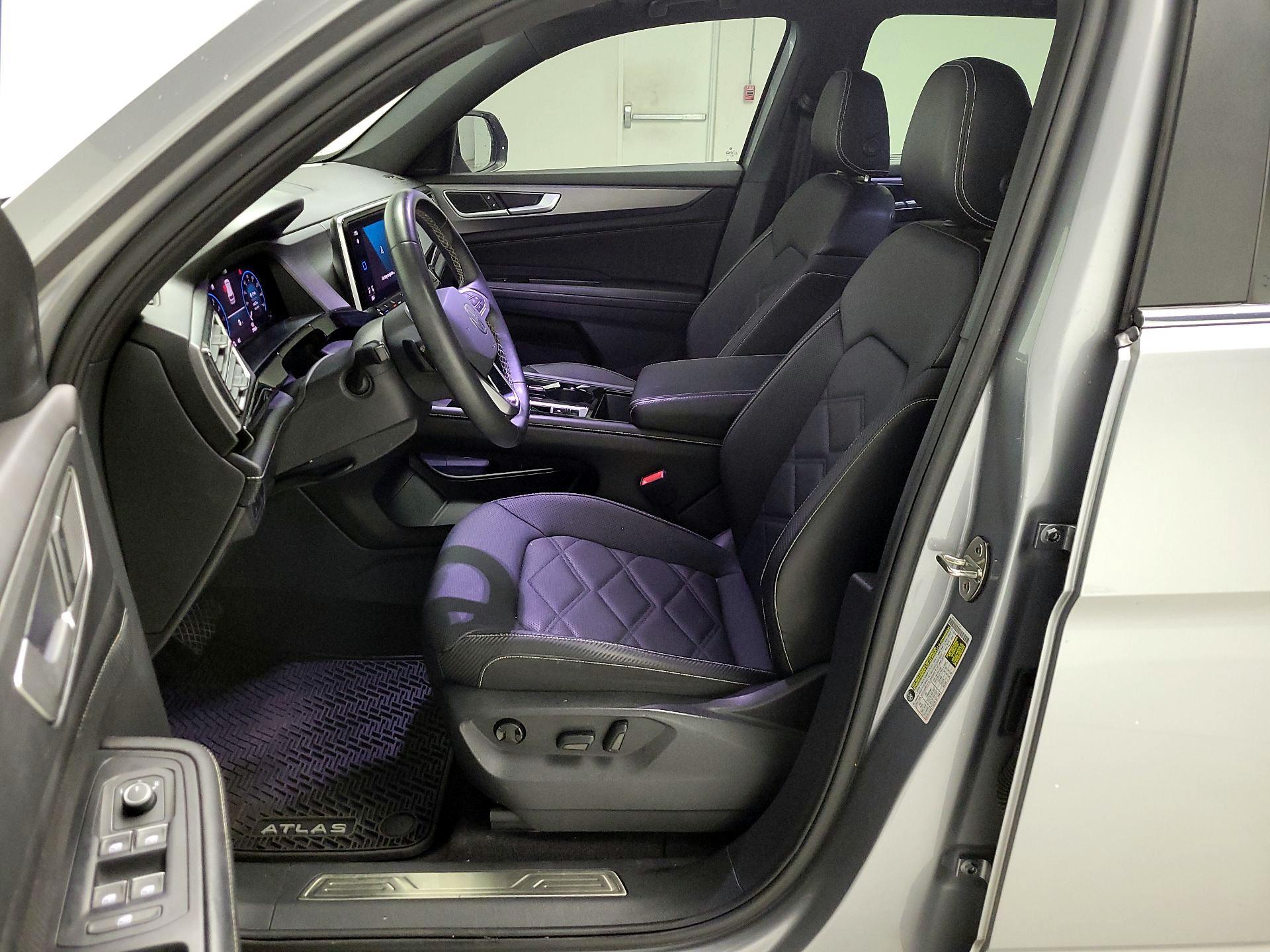 Thumbnail: 2024 Volkswagen Atlas - 11