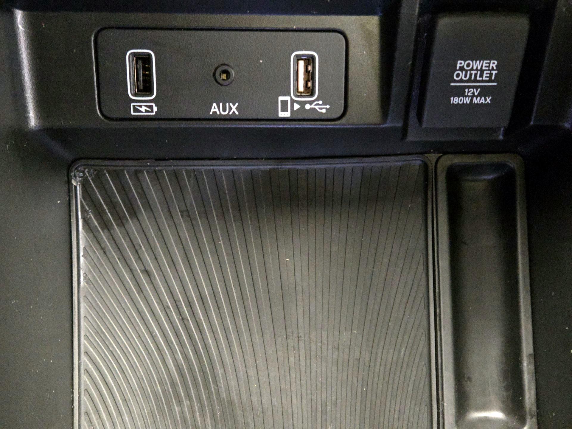 Thumbnail: 2022 Acura TLX - 19