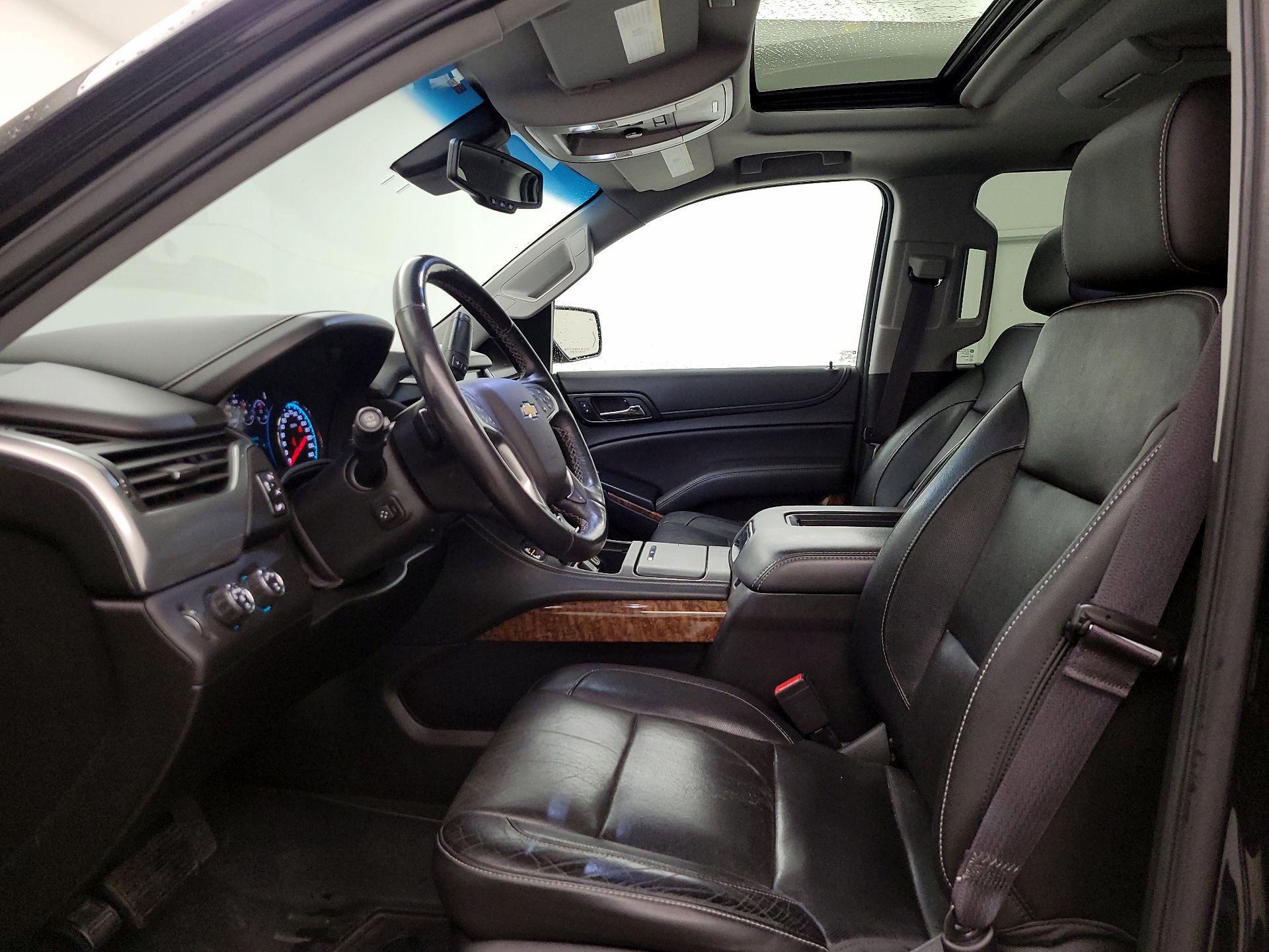 Thumbnail: 2017 Chevrolet Tahoe - 11