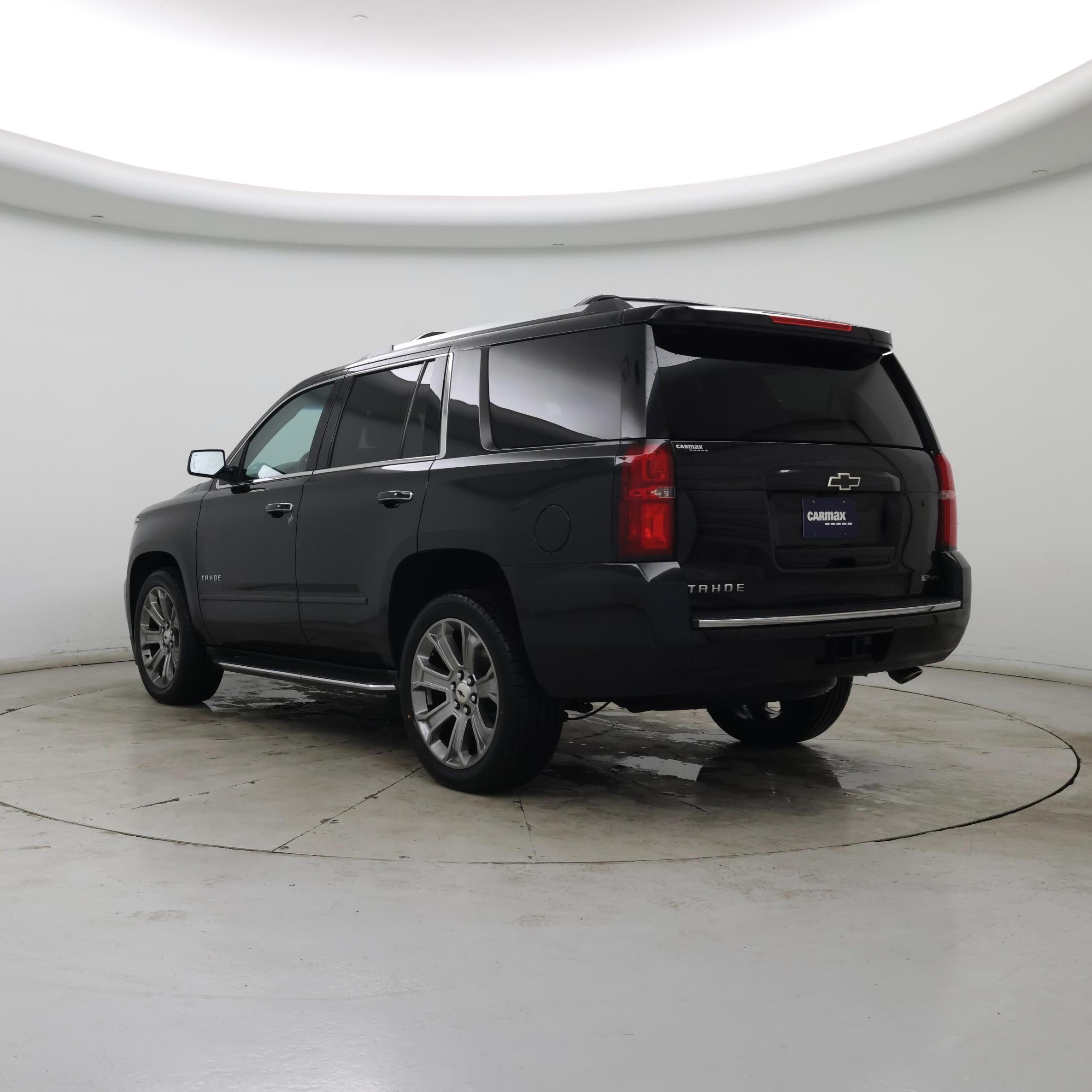 Thumbnail: 2017 Chevrolet Tahoe - 2