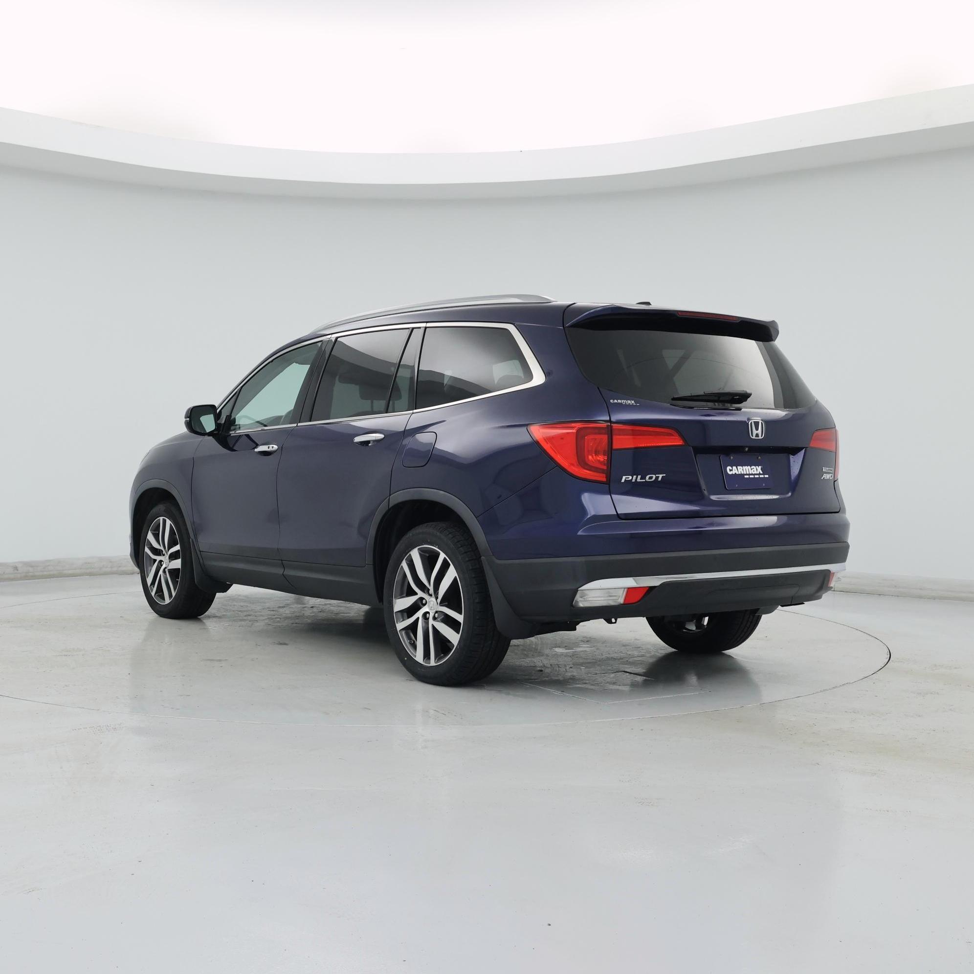 Thumbnail: 2016 Honda Pilot - 2