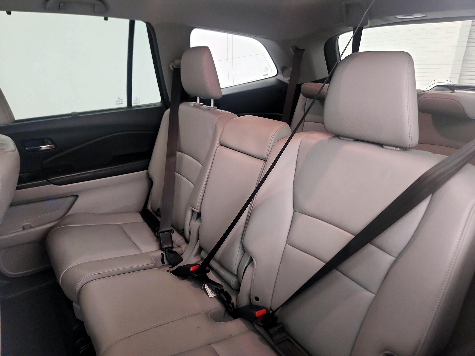 Thumbnail: 2016 Honda Pilot - 20