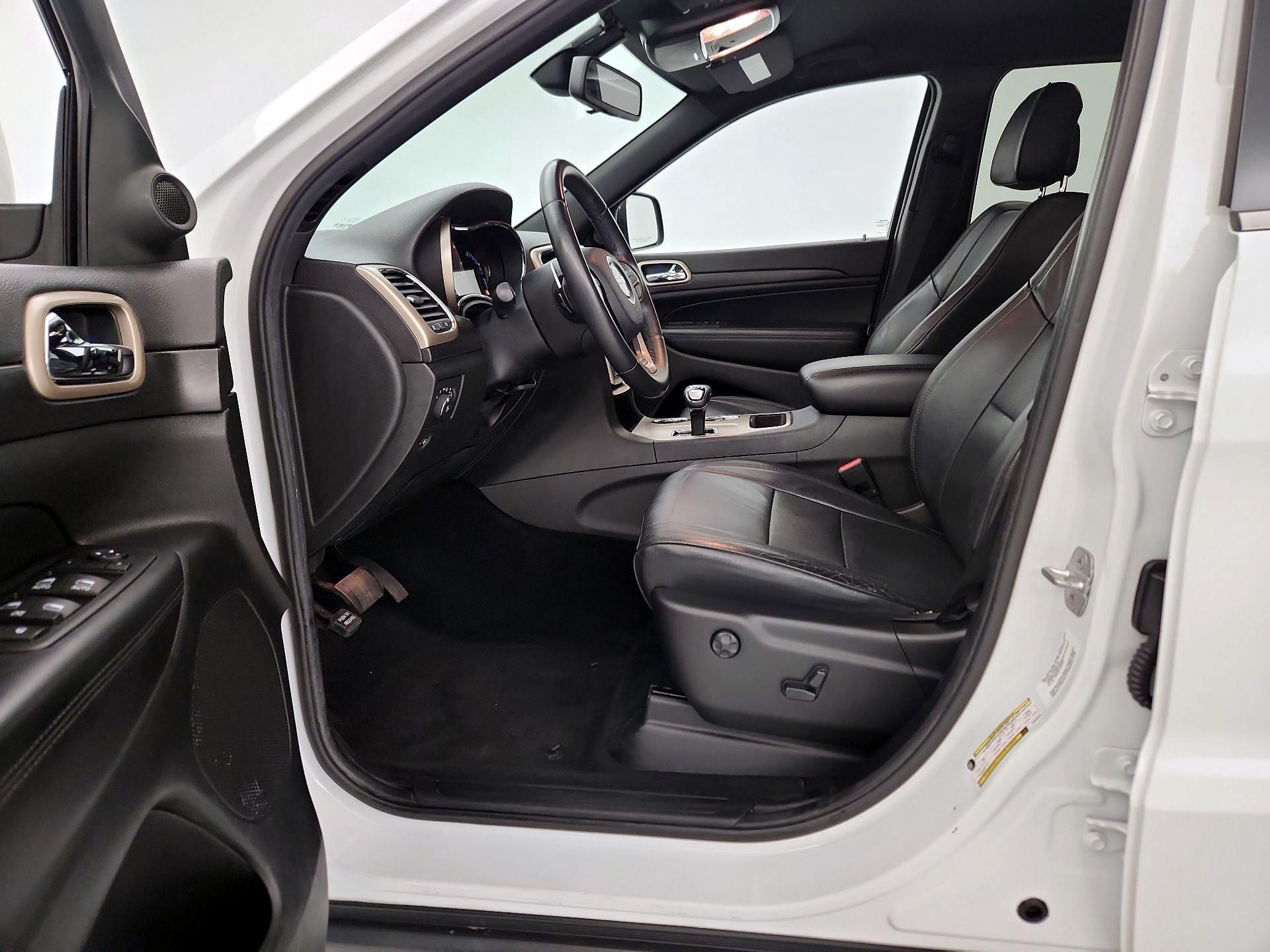 Thumbnail: 2014 Jeep Grand Cherokee - 11