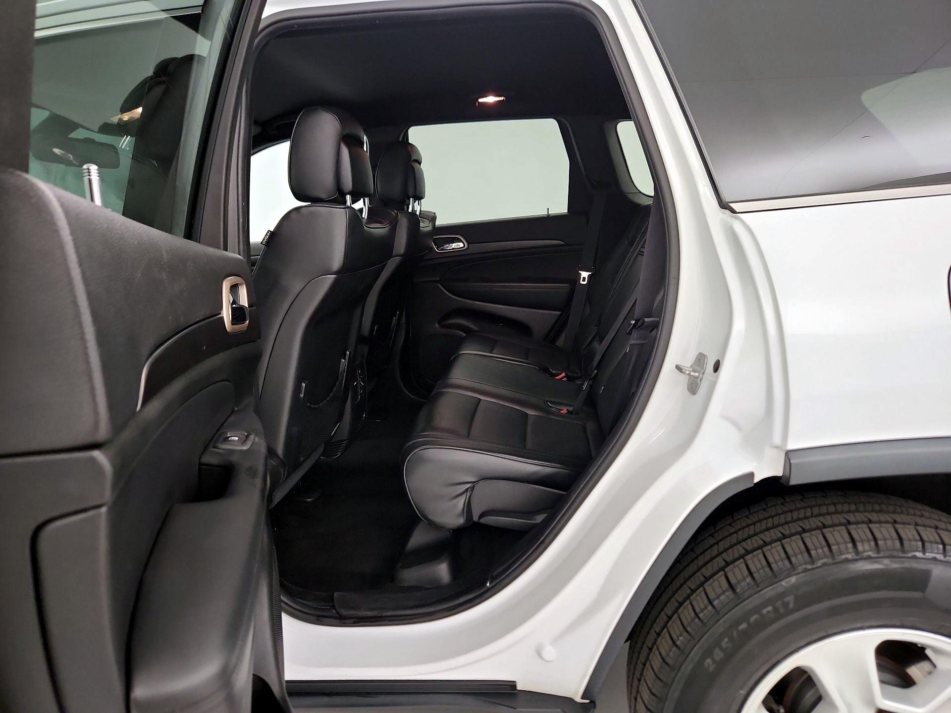 Thumbnail: 2014 Jeep Grand Cherokee - 18