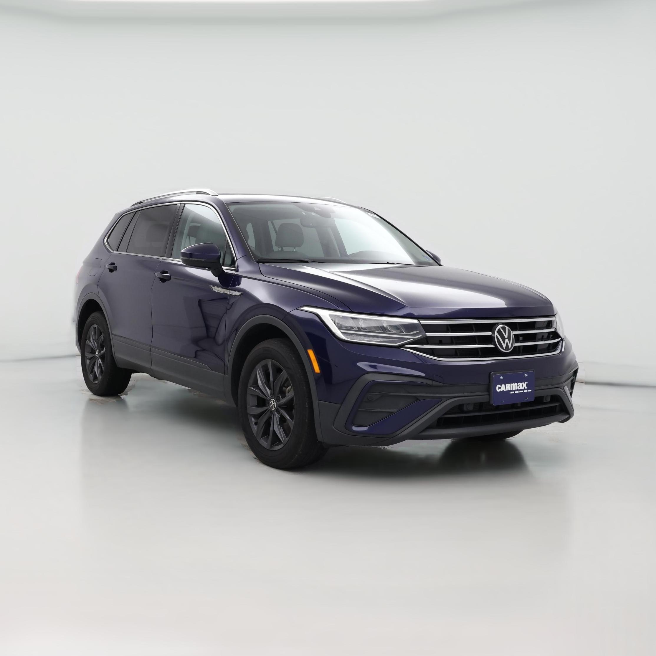 Thumbnail: 2022 Volkswagen Tiguan - 1