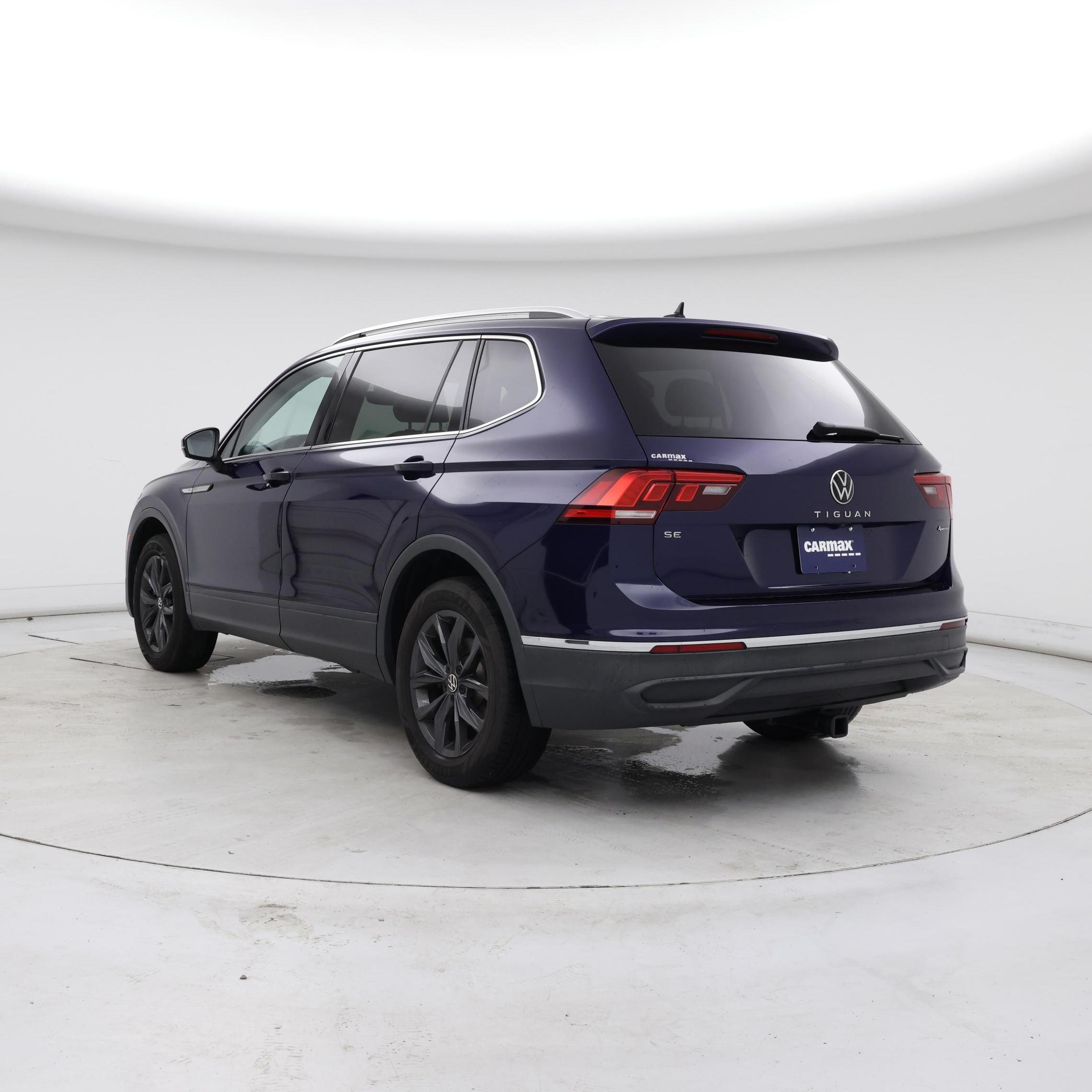Thumbnail: 2022 Volkswagen Tiguan - 2