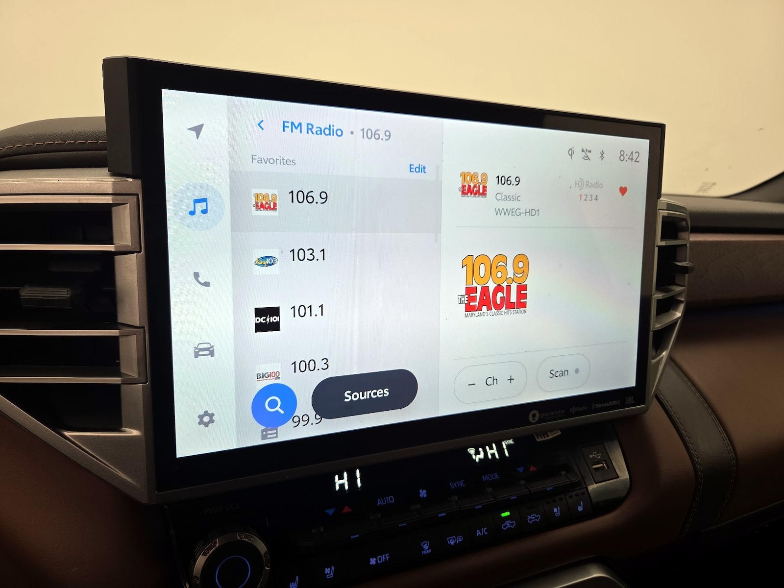 2023 Toyota Tundra 1794 Edition - Photo 16
