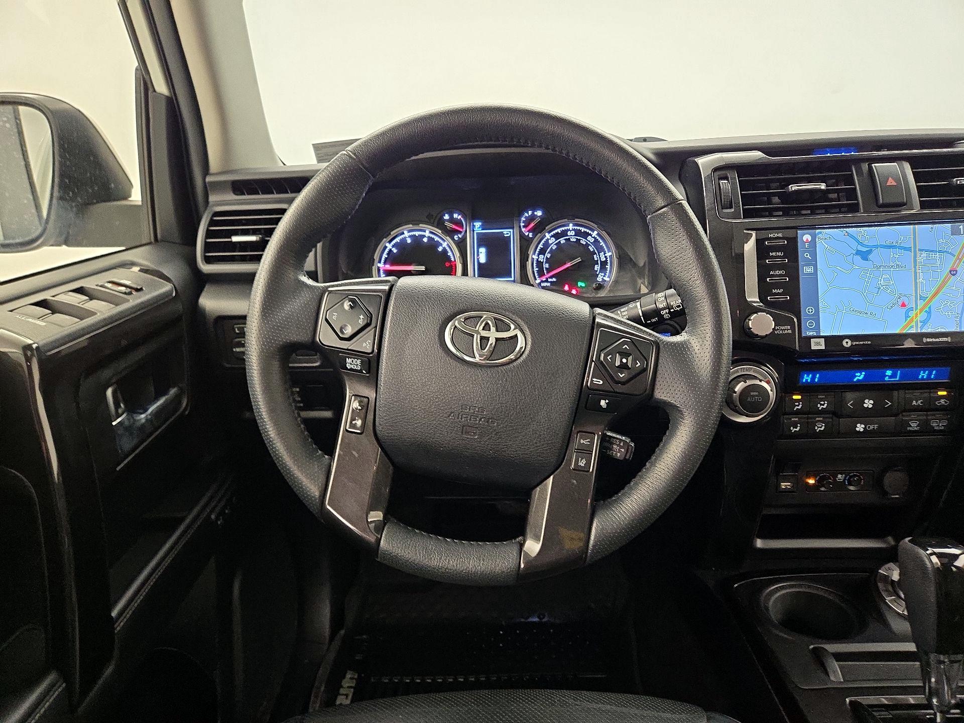 Thumbnail: 2021 Toyota 4Runner - 10