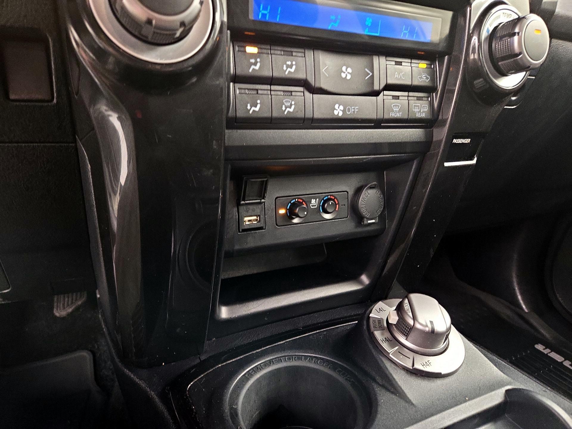 Thumbnail: 2021 Toyota 4Runner - 19