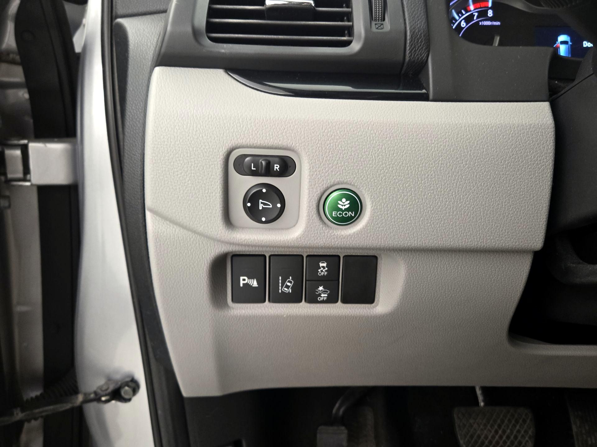 Thumbnail: 2016 Honda Pilot - 13