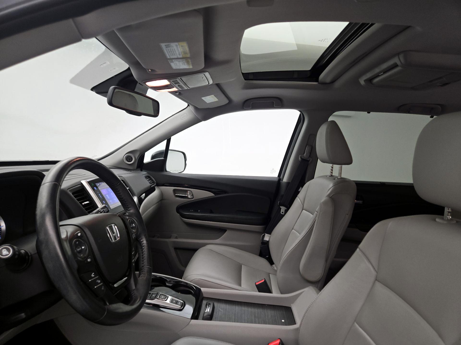 Thumbnail: 2016 Honda Pilot - 20