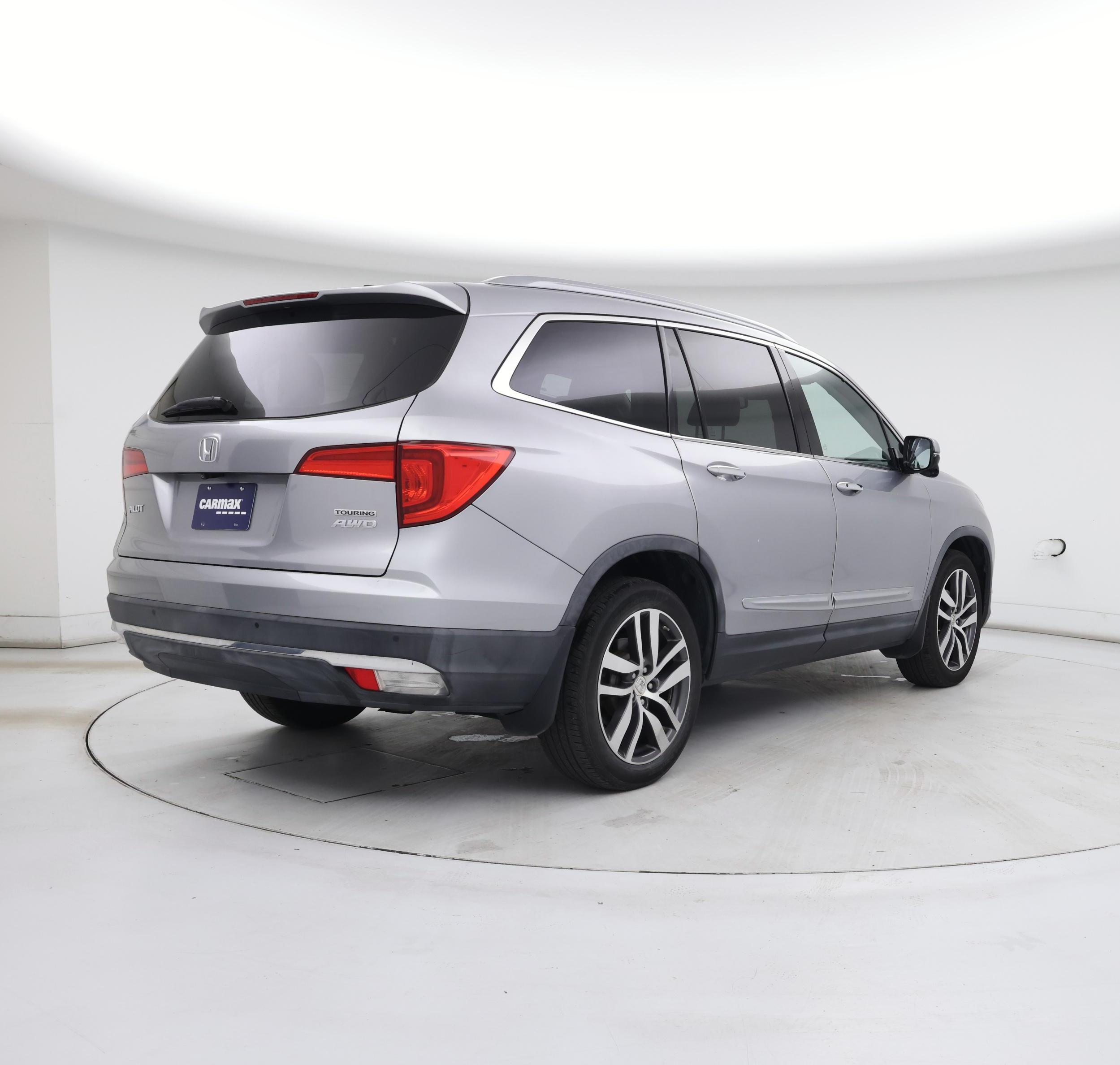 Thumbnail: 2016 Honda Pilot - 8