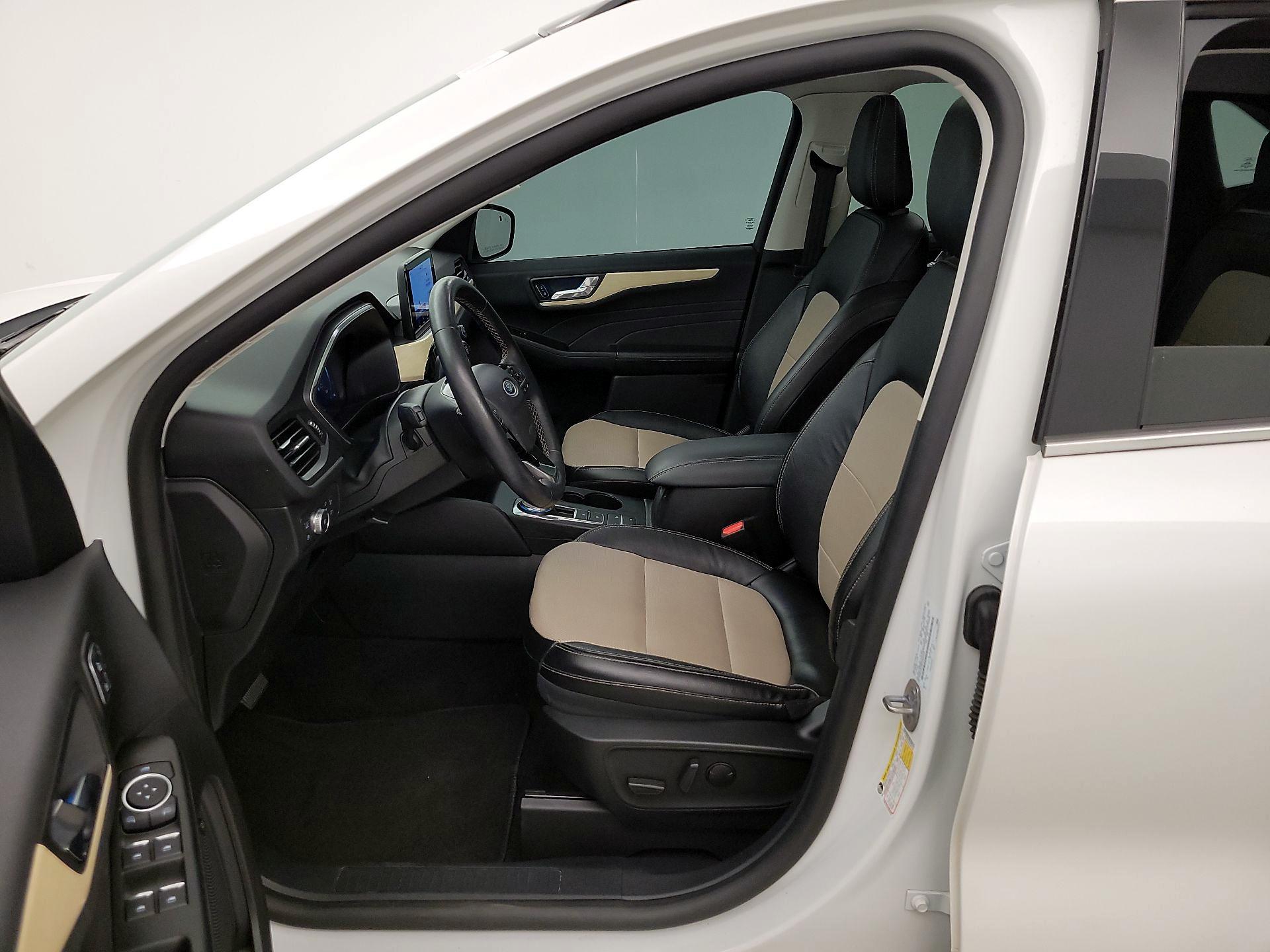 Thumbnail: 2022 Ford Escape - 11