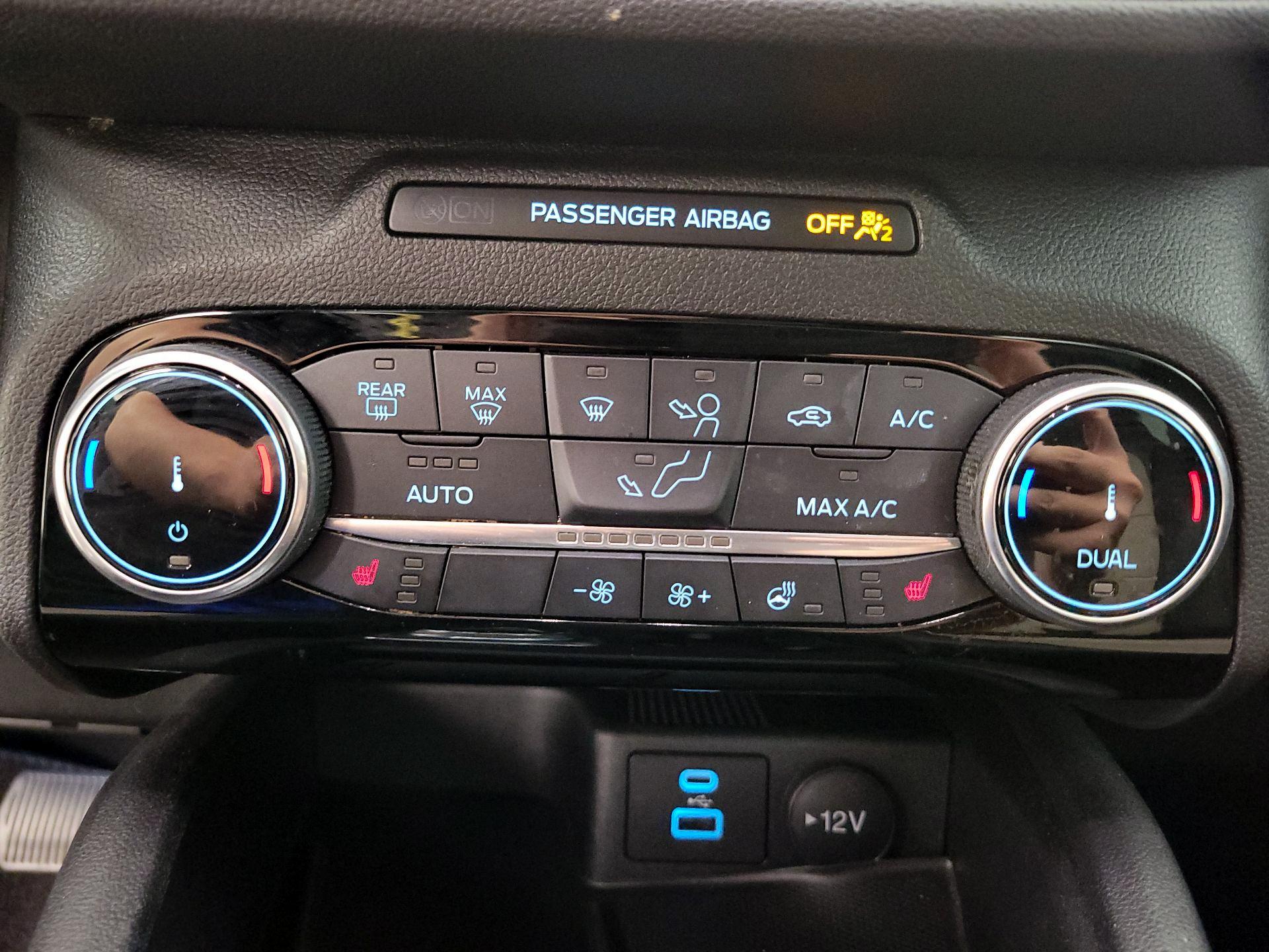 Thumbnail: 2022 Ford Escape - 17