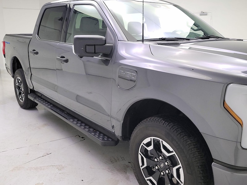 2023 Ford F150 Lightning XLT