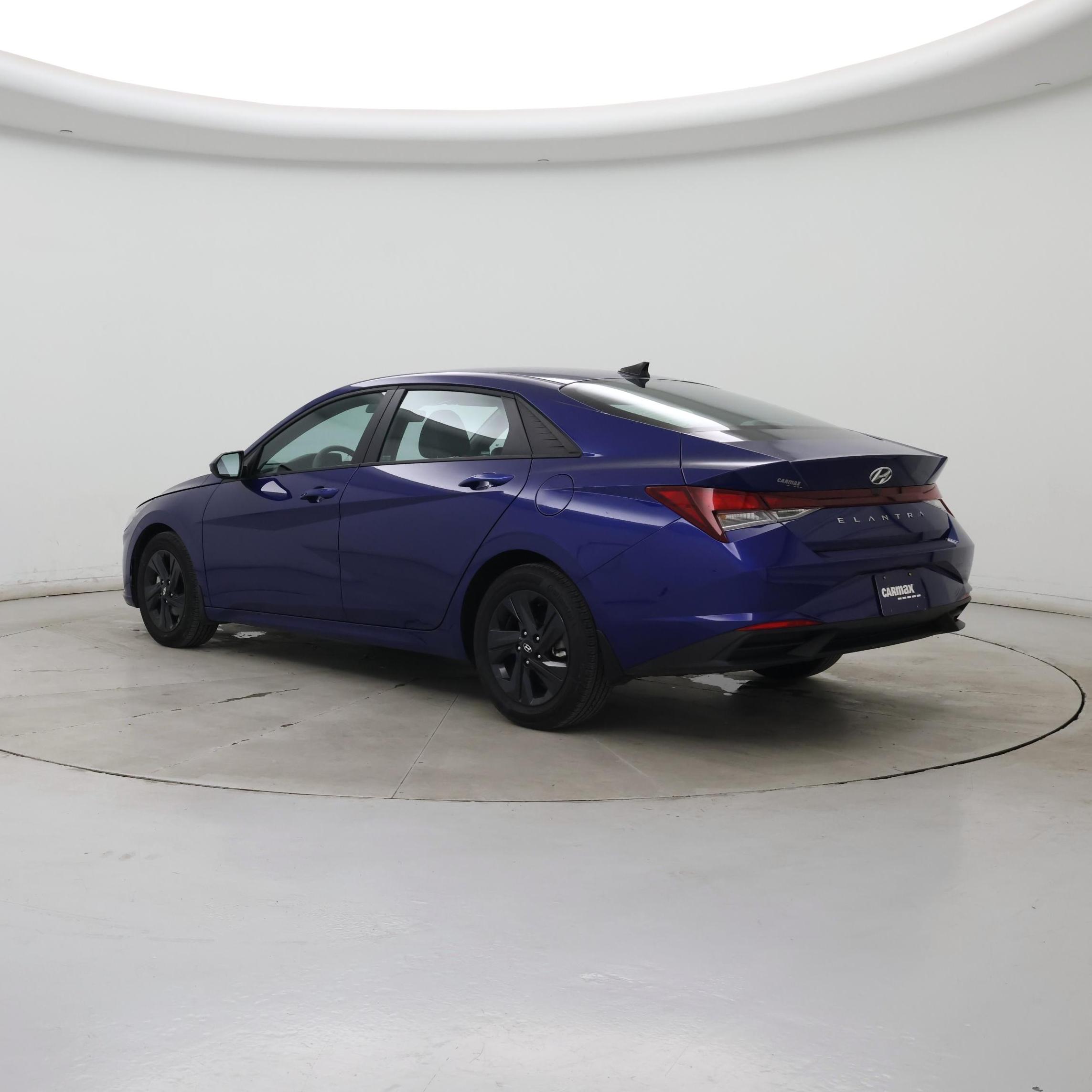 Thumbnail: 2023 Hyundai Elantra - 2