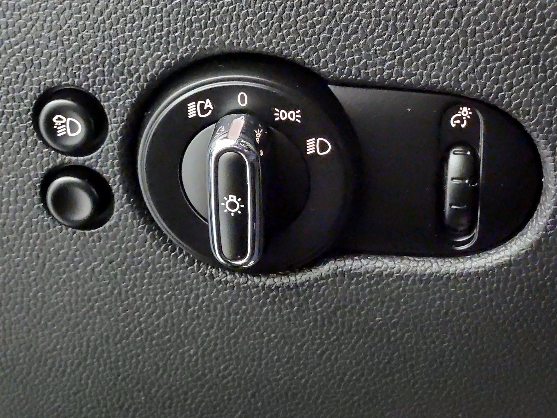 Thumbnail: 2023 MINI Cooper Hardtop - 13